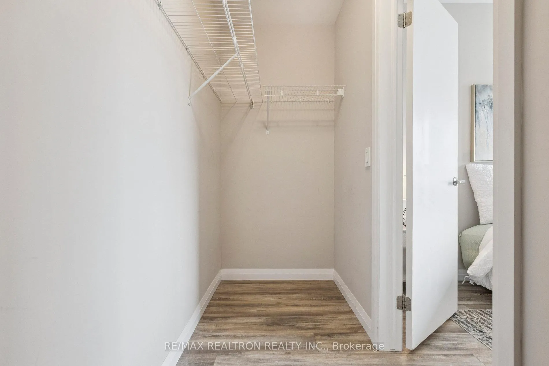 Photo 26 of Unit 1310, 104 Garment Street, Kitchener — HOMEH