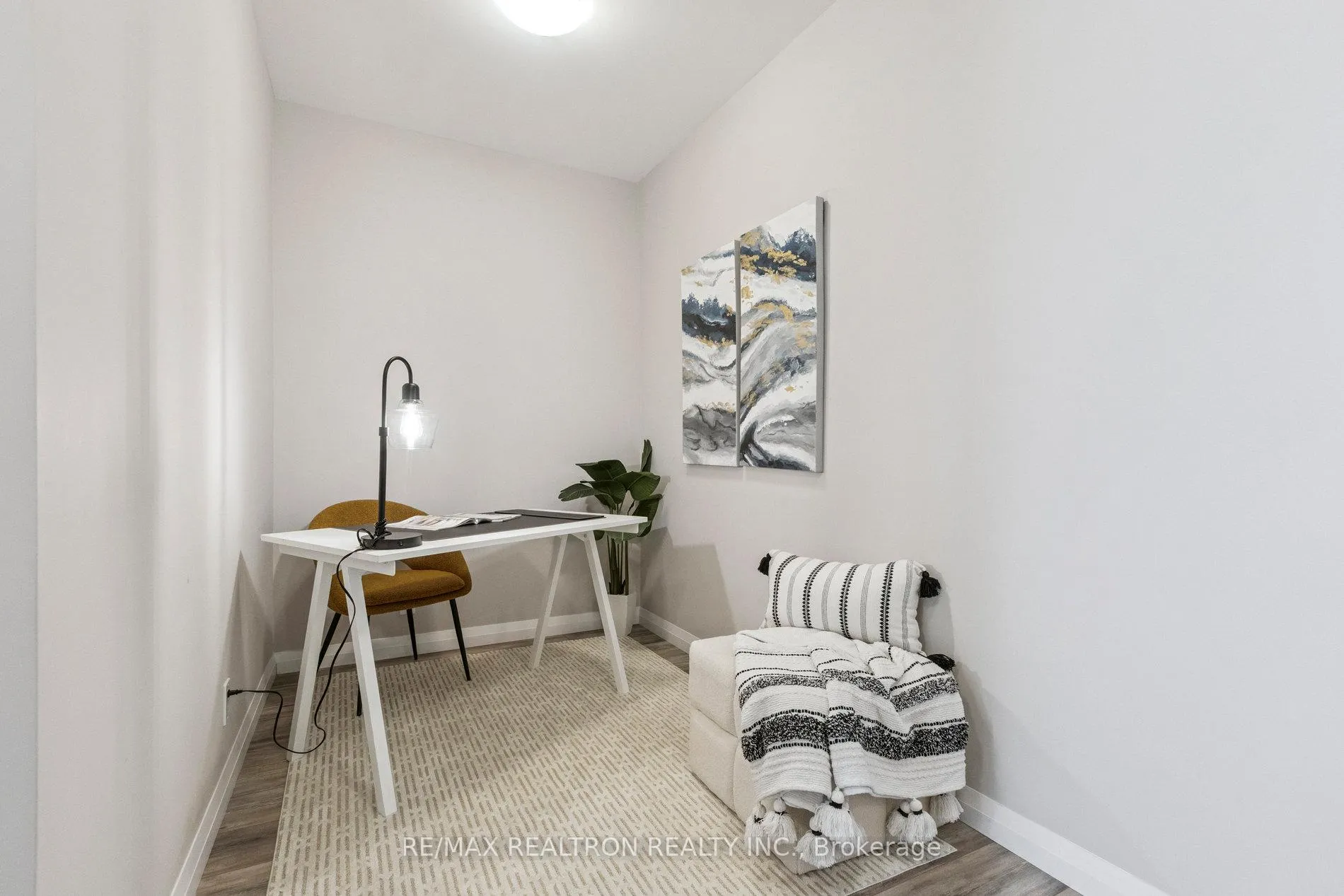 Photo 31 of Unit 1310, 104 Garment Street, Kitchener — HOMEH