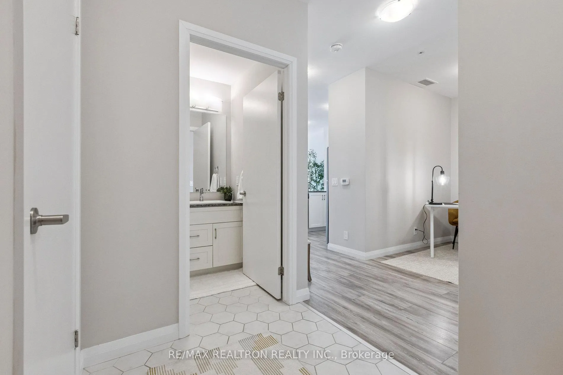 Photo 35 of Unit 1310, 104 Garment Street, Kitchener — HOMEH
