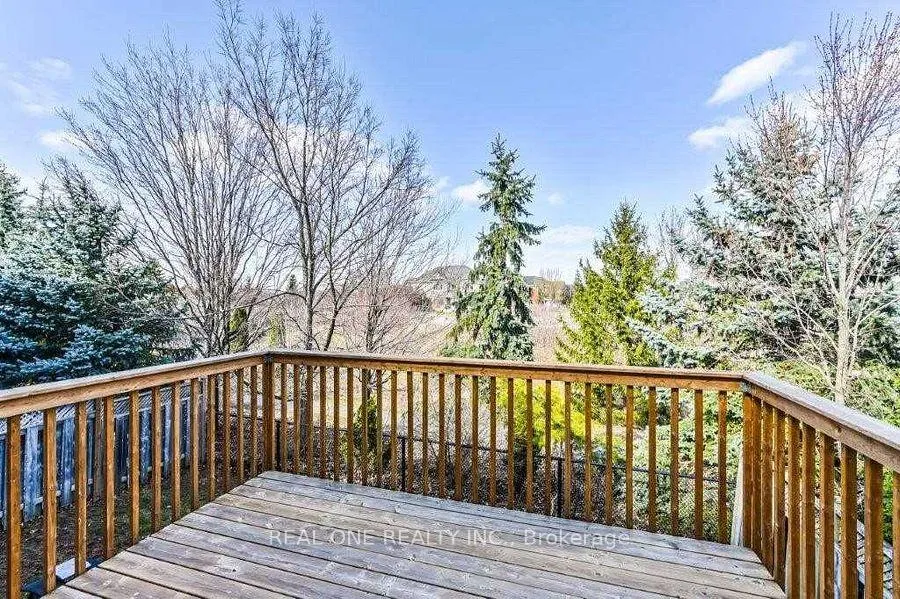 Photo 16 of 2380 Guildstone Crescent, Oakville, West Oak Trails — HOMEH