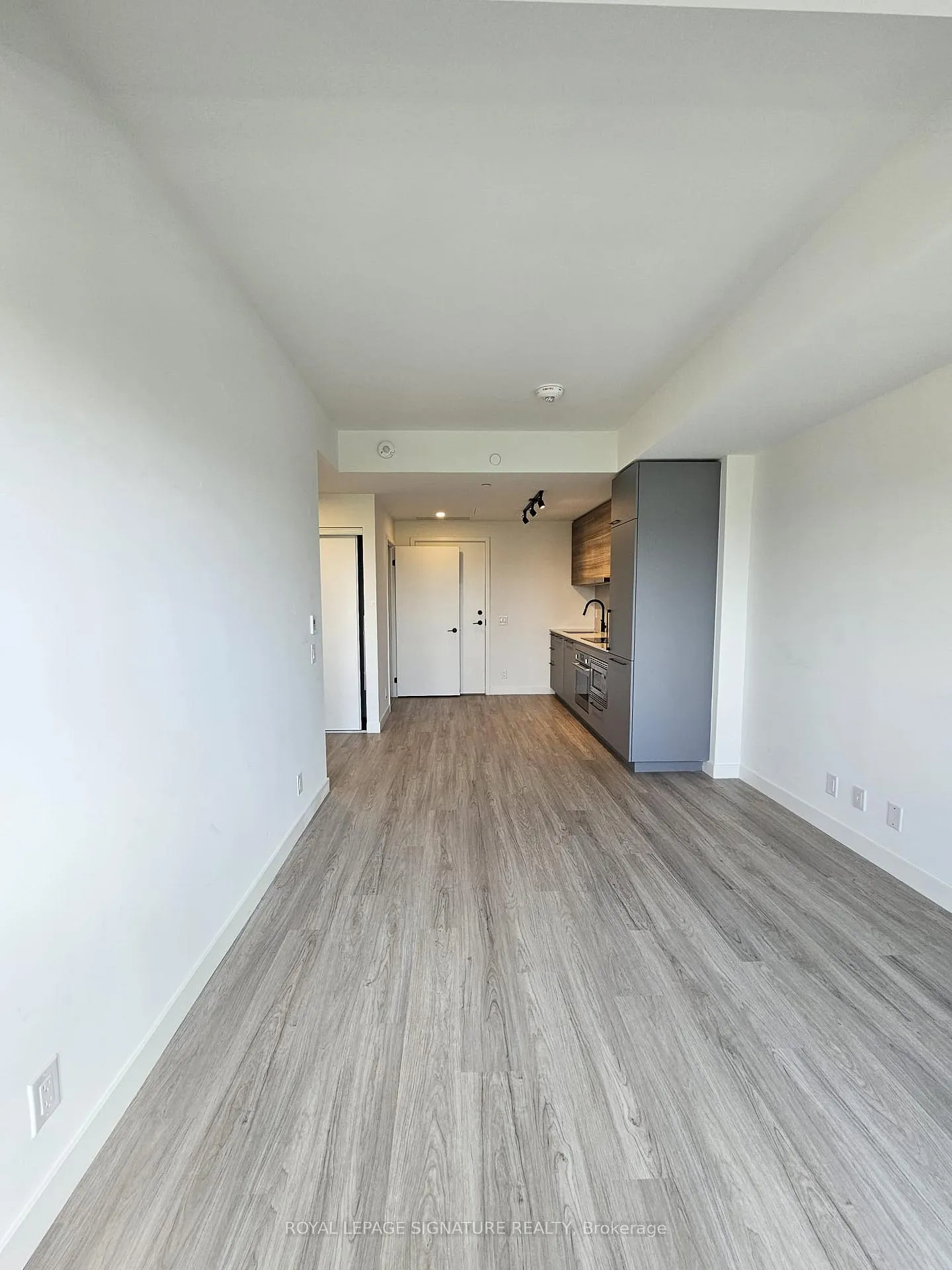 Photo 6 of Unit 913, 1050 Eastern Avenue, Toronto, Greenwood-Coxwell — HOMEH