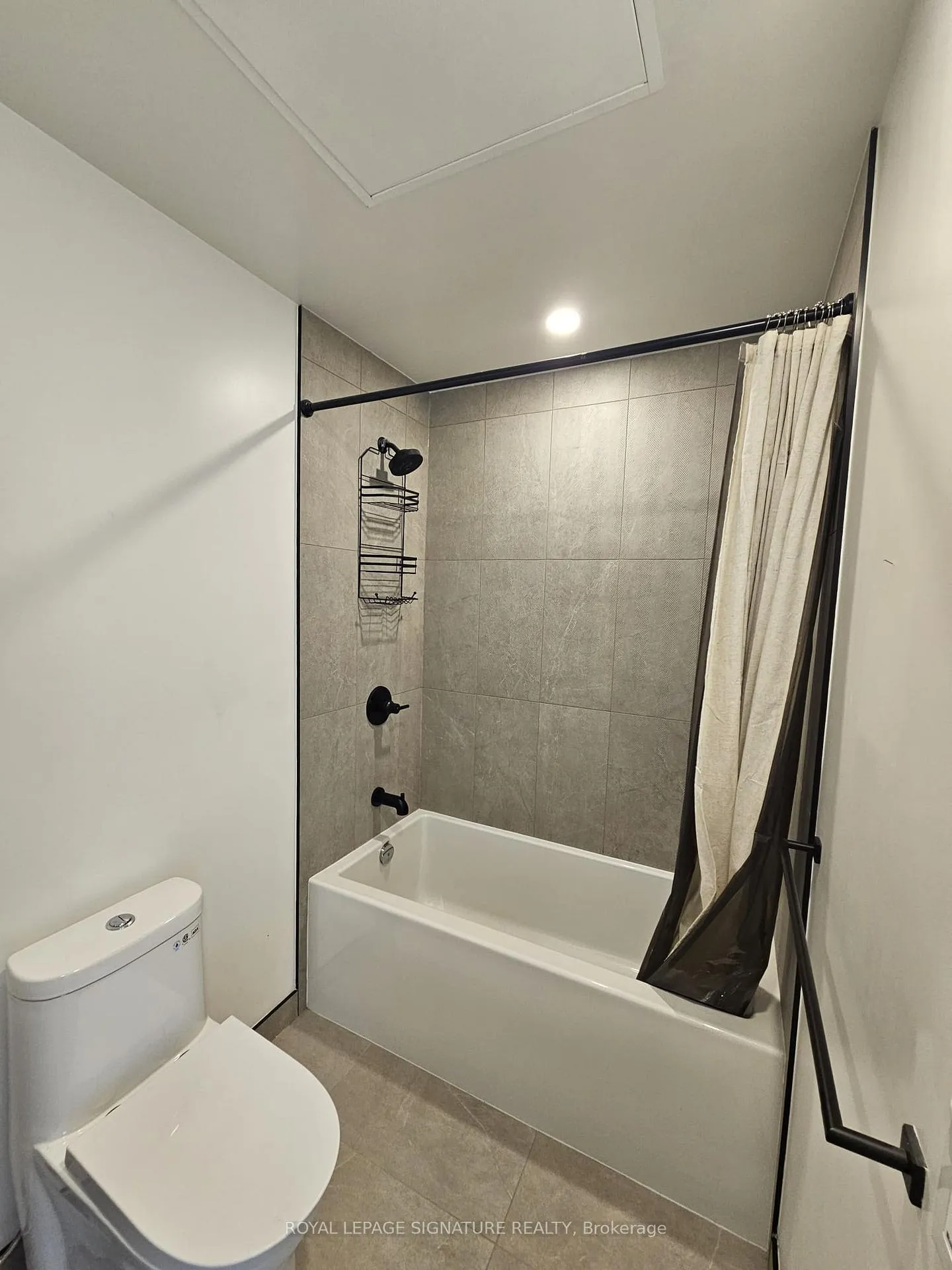 Photo 15 of Unit 913, 1050 Eastern Avenue, Toronto, Greenwood-Coxwell — HOMEH