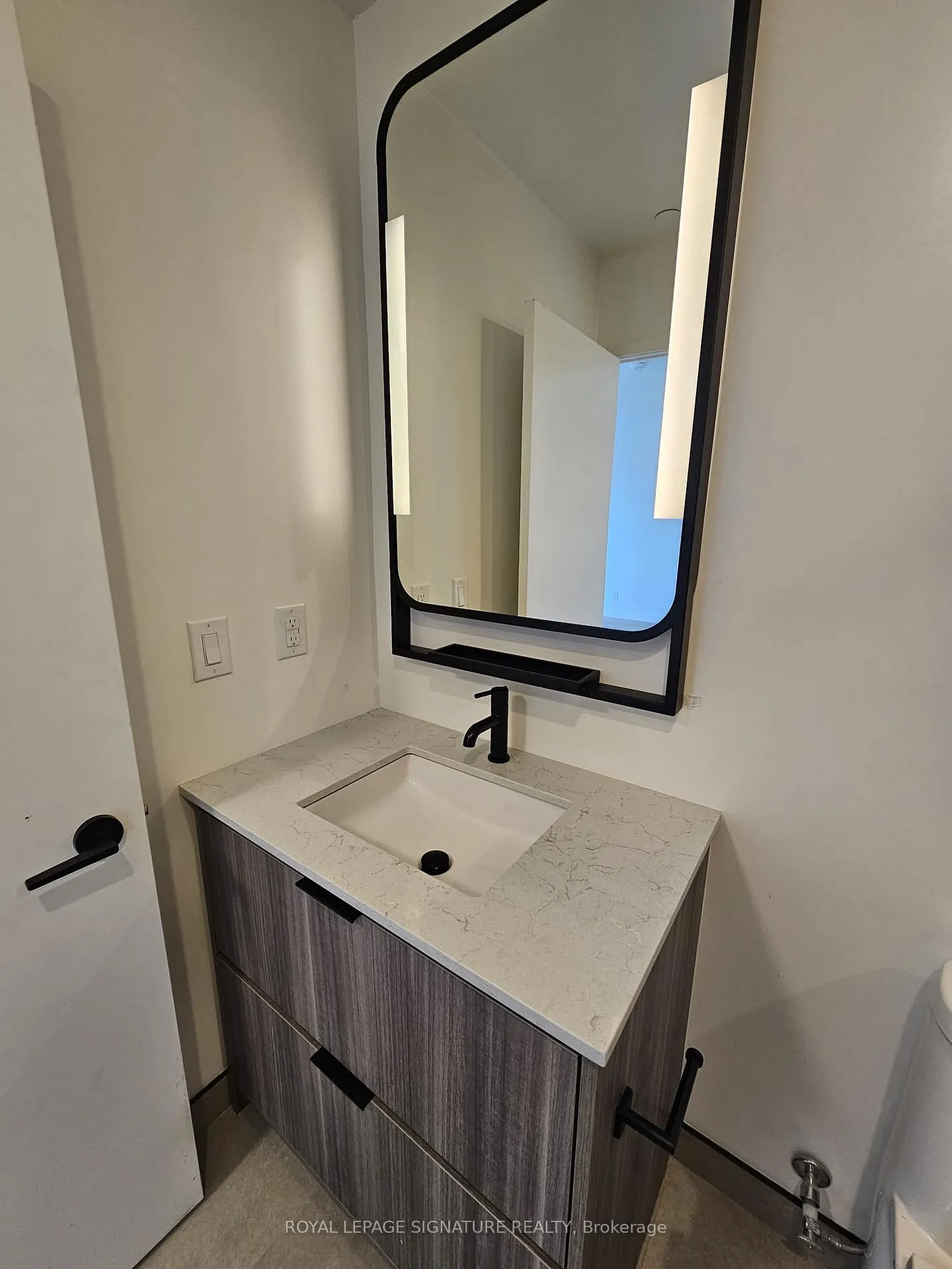 Photo 25 of Unit 913, 1050 Eastern Avenue, Toronto, Greenwood-Coxwell — HOMEH