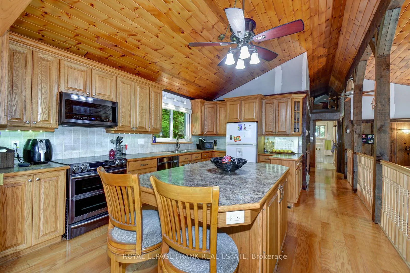 Photo 4 of 1013 Merrick Drive, Bracebridge, Oakley — HOMEH