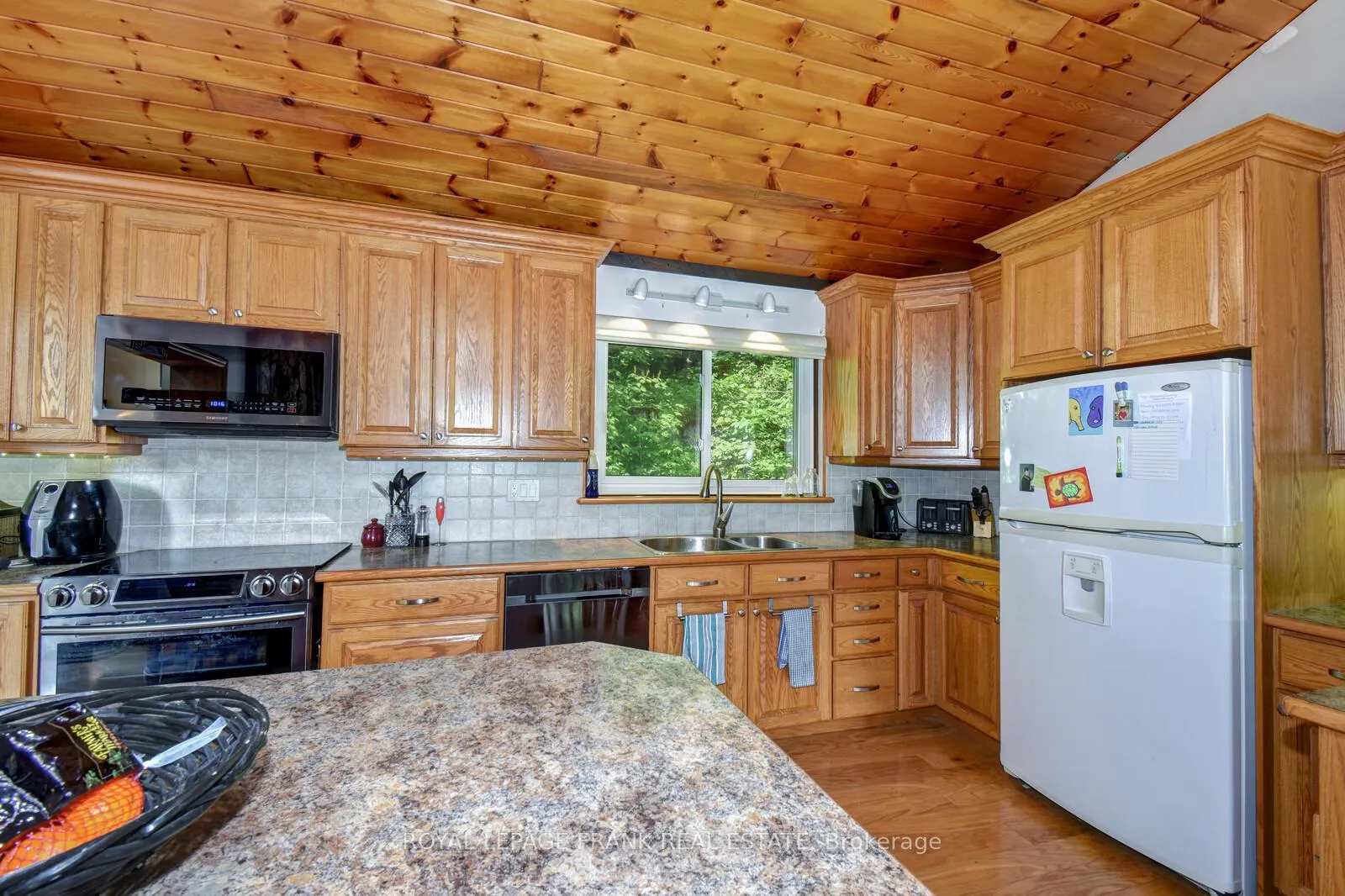 Photo 6 of 1013 Merrick Drive, Bracebridge, Oakley — HOMEH