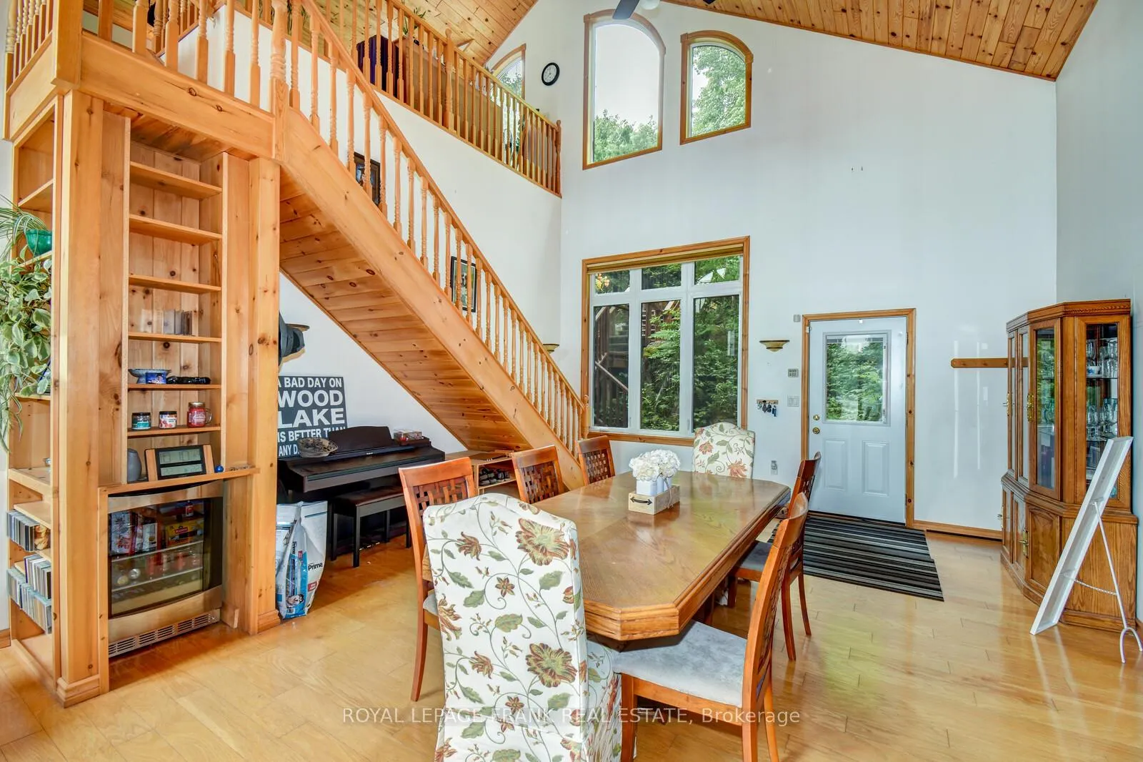 Photo 11 of 1013 Merrick Drive, Bracebridge, Oakley — HOMEH