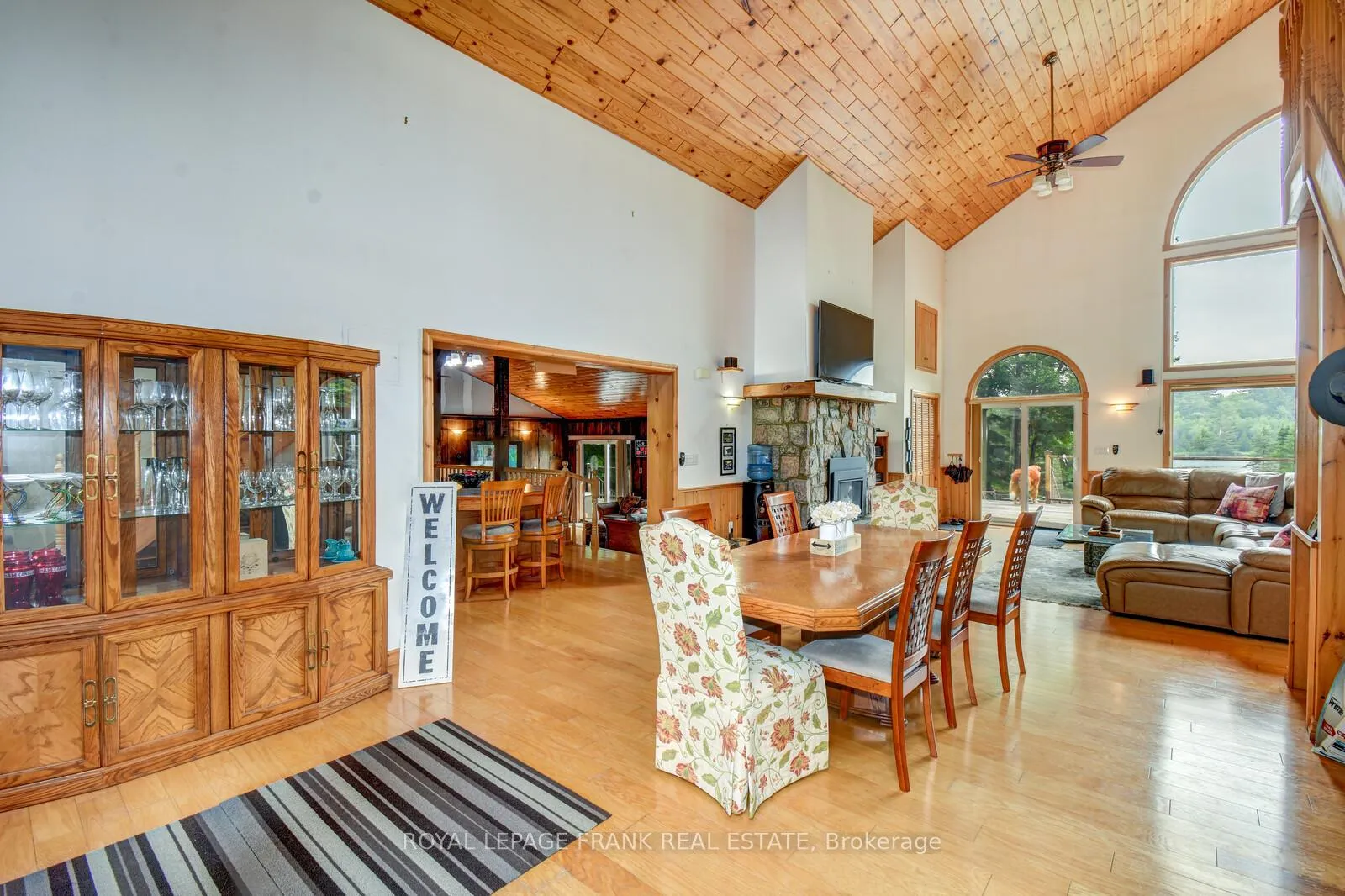 Photo 12 of 1013 Merrick Drive, Bracebridge, Oakley — HOMEH