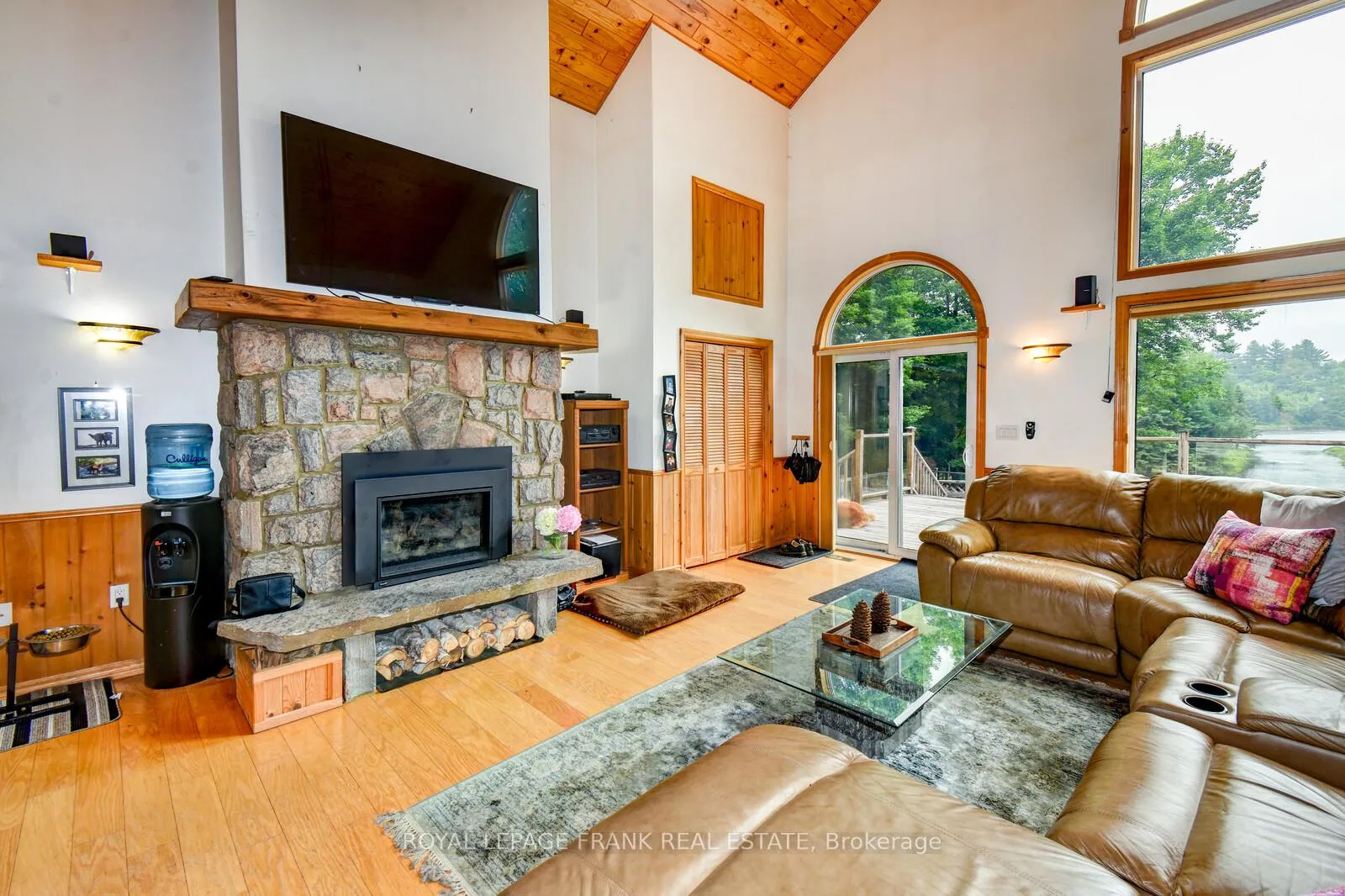 Photo 13 of 1013 Merrick Drive, Bracebridge, Oakley — HOMEH