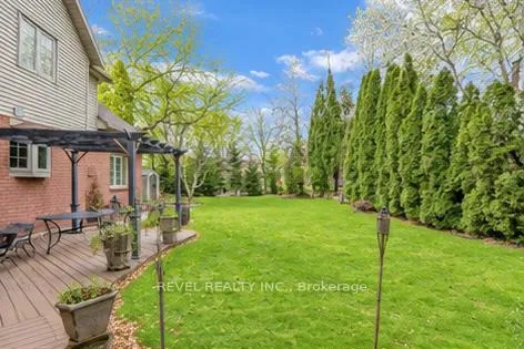 Photo 4 of 11 Cramar Crescent, Chatham-Kent, SW — HOMEH