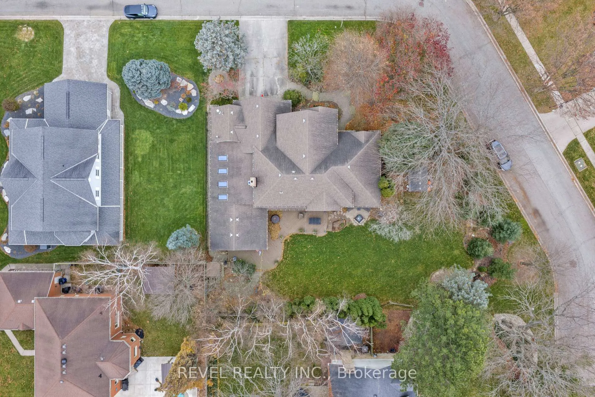 Photo 5 of 11 Cramar Crescent, Chatham-Kent, SW — HOMEH
