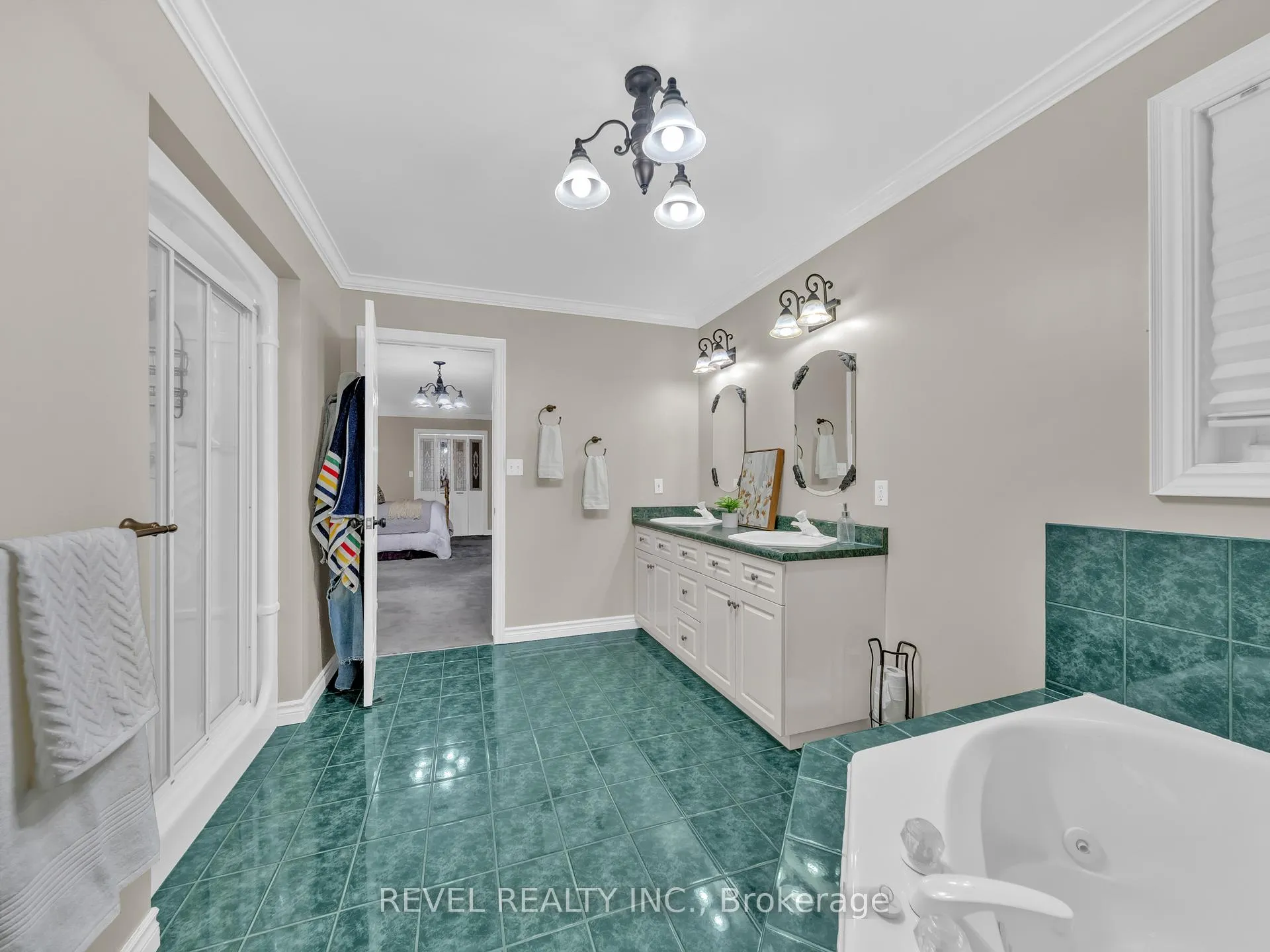 Photo 25 of 11 Cramar Crescent, Chatham-Kent, SW — HOMEH
