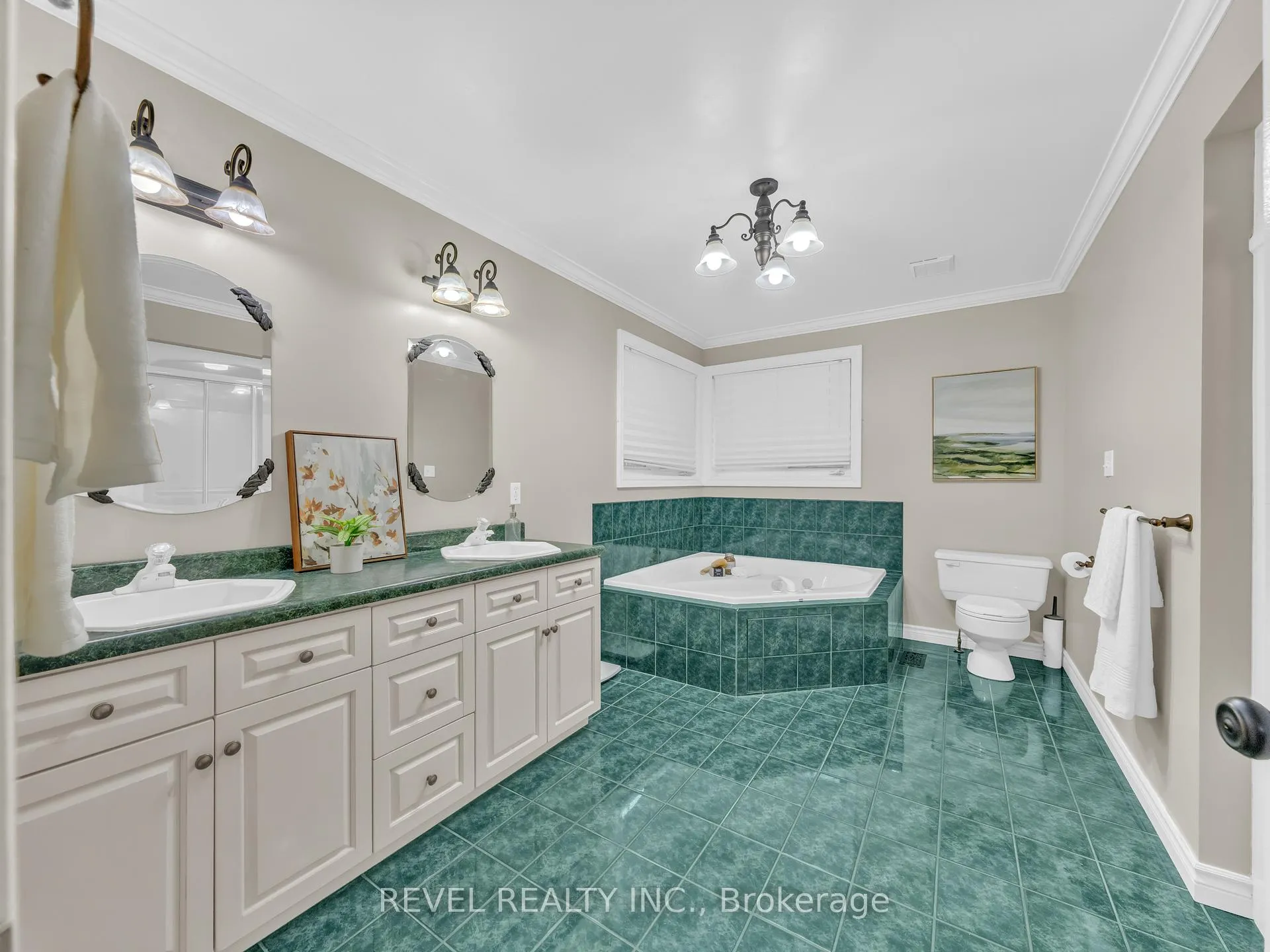 Photo 31 of 11 Cramar Crescent, Chatham-Kent, SW — HOMEH