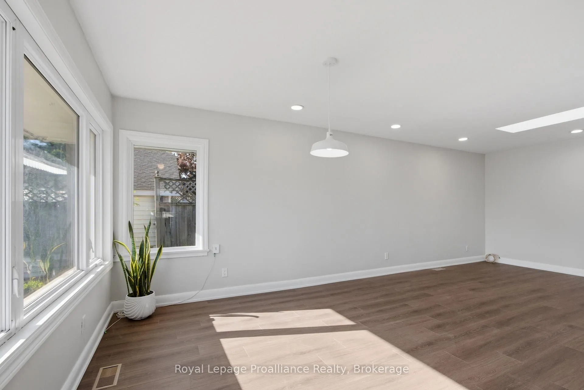 Photo 7 of 2 Bettes Street, Belleville, Belleville Ward — HOMEH