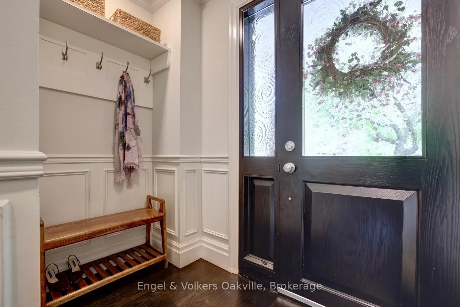 Photo 3 of 266 Mohawk Road, Oakville, Bronte — HOMEH