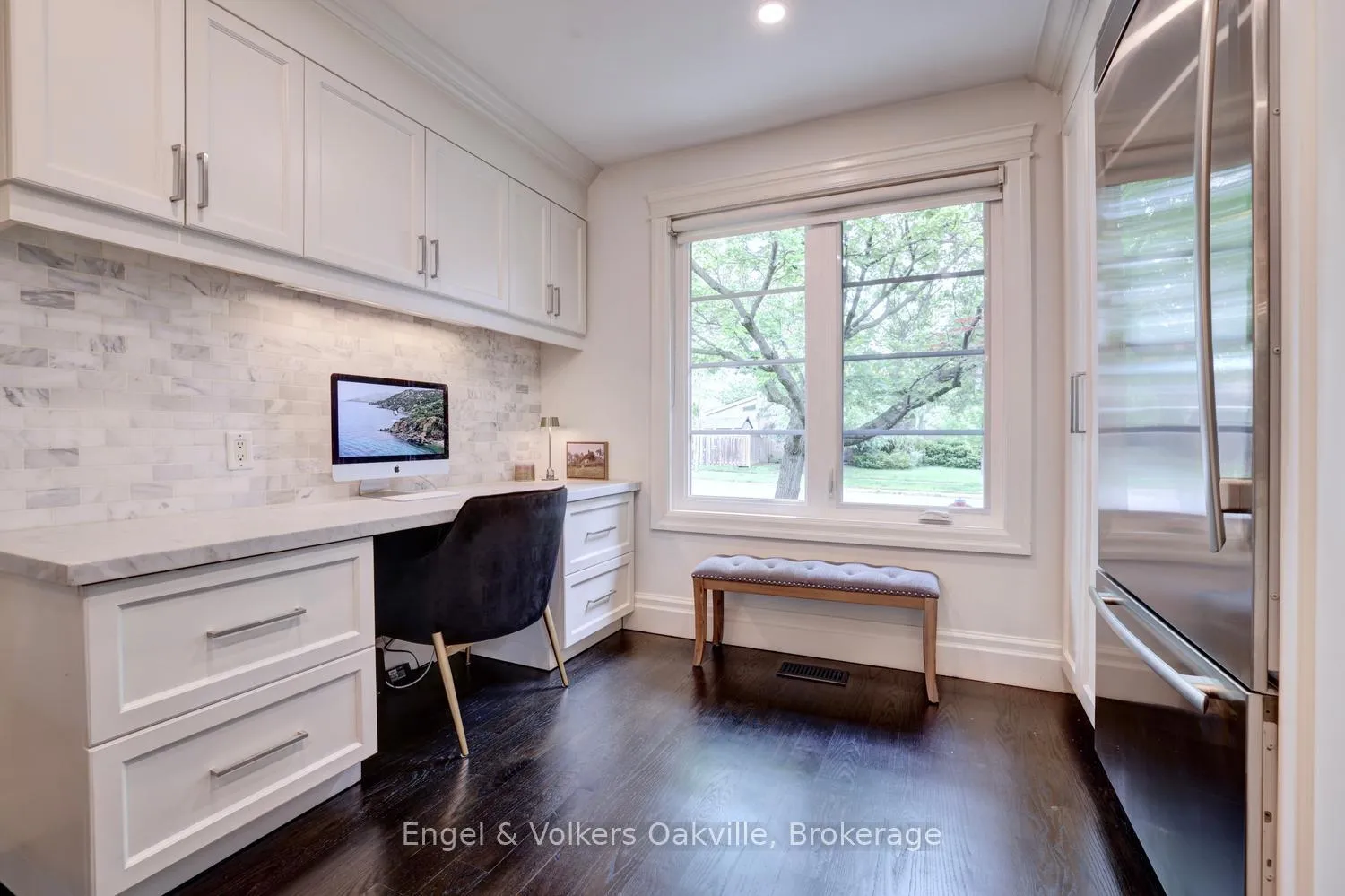 Photo 8 of 266 Mohawk Road, Oakville, Bronte — HOMEH