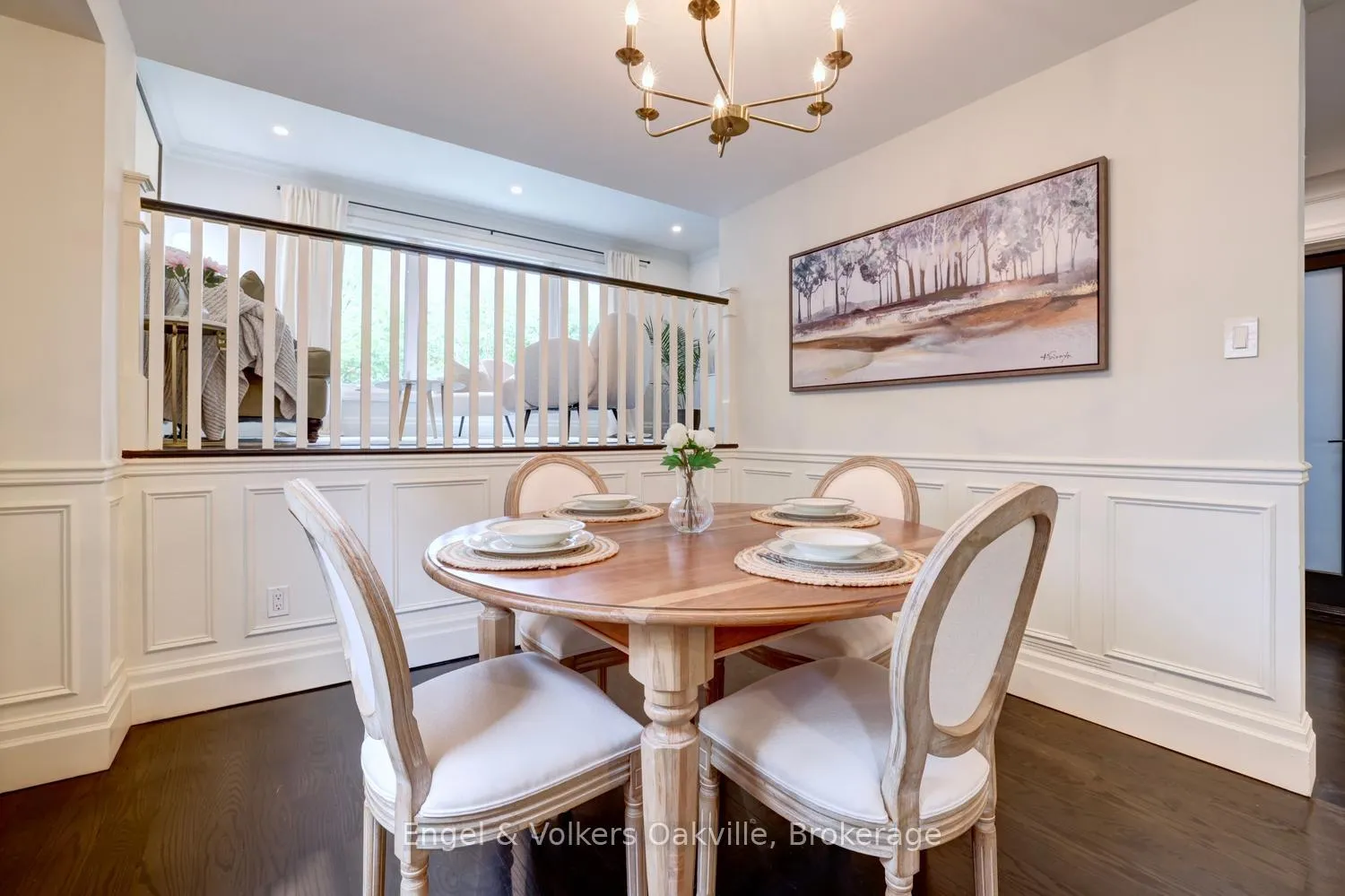 Photo 10 of 266 Mohawk Road, Oakville, Bronte — HOMEH