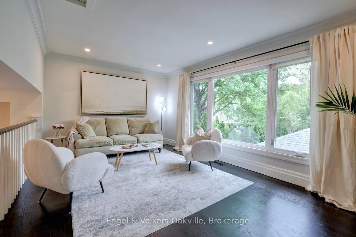 Photo 11 of 266 Mohawk Road, Oakville, Bronte — HOMEH