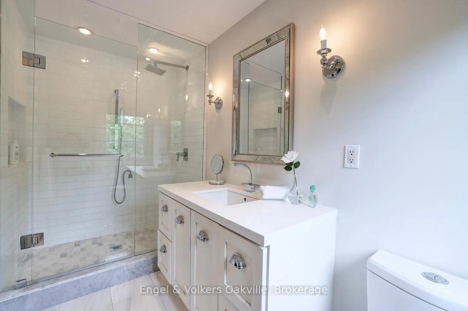 Photo 20 of 266 Mohawk Road, Oakville, Bronte — HOMEH