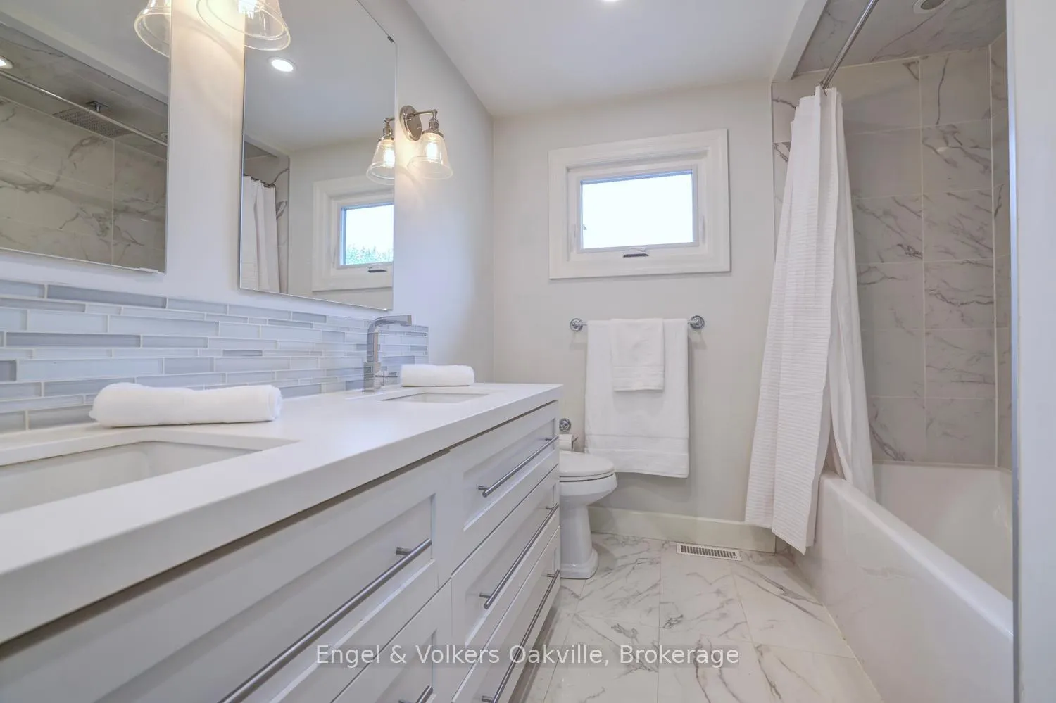 Photo 22 of 266 Mohawk Road, Oakville, Bronte — HOMEH