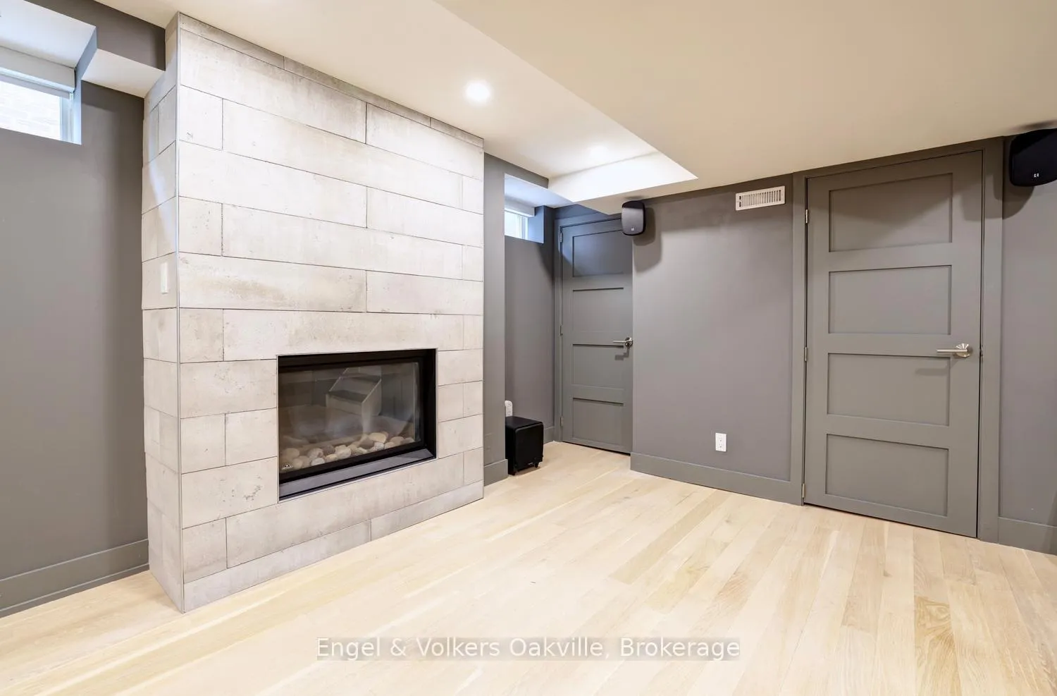 Photo 31 of 266 Mohawk Road, Oakville, Bronte — HOMEH