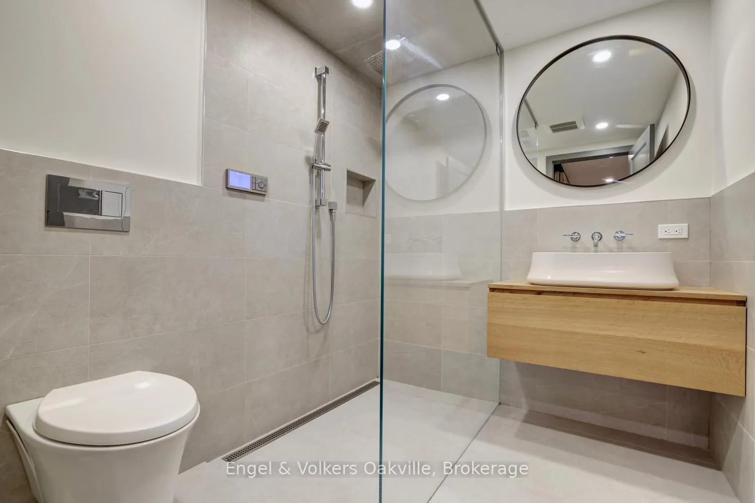 Photo 33 of 266 Mohawk Road, Oakville, Bronte — HOMEH