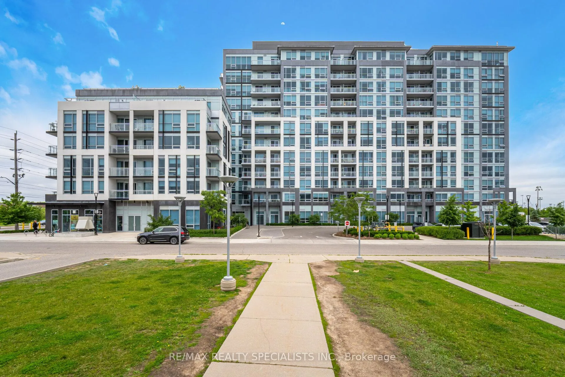 Photo 2 of Unit 405, 1050 Main Street E, Milton, Dempsey — HOMEH