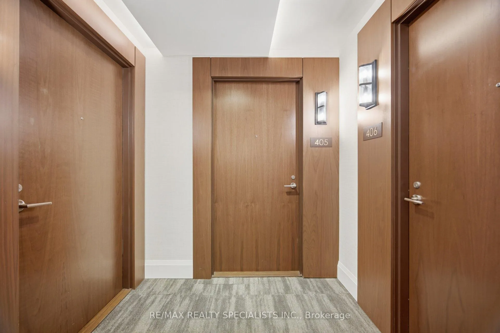 Photo 5 of Unit 405, 1050 Main Street E, Milton, Dempsey — HOMEH