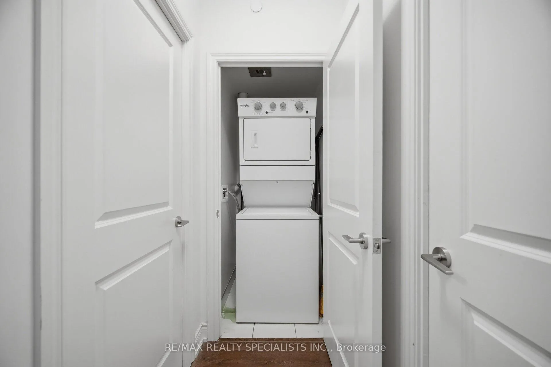 Photo 18 of Unit 405, 1050 Main Street E, Milton, Dempsey — HOMEH