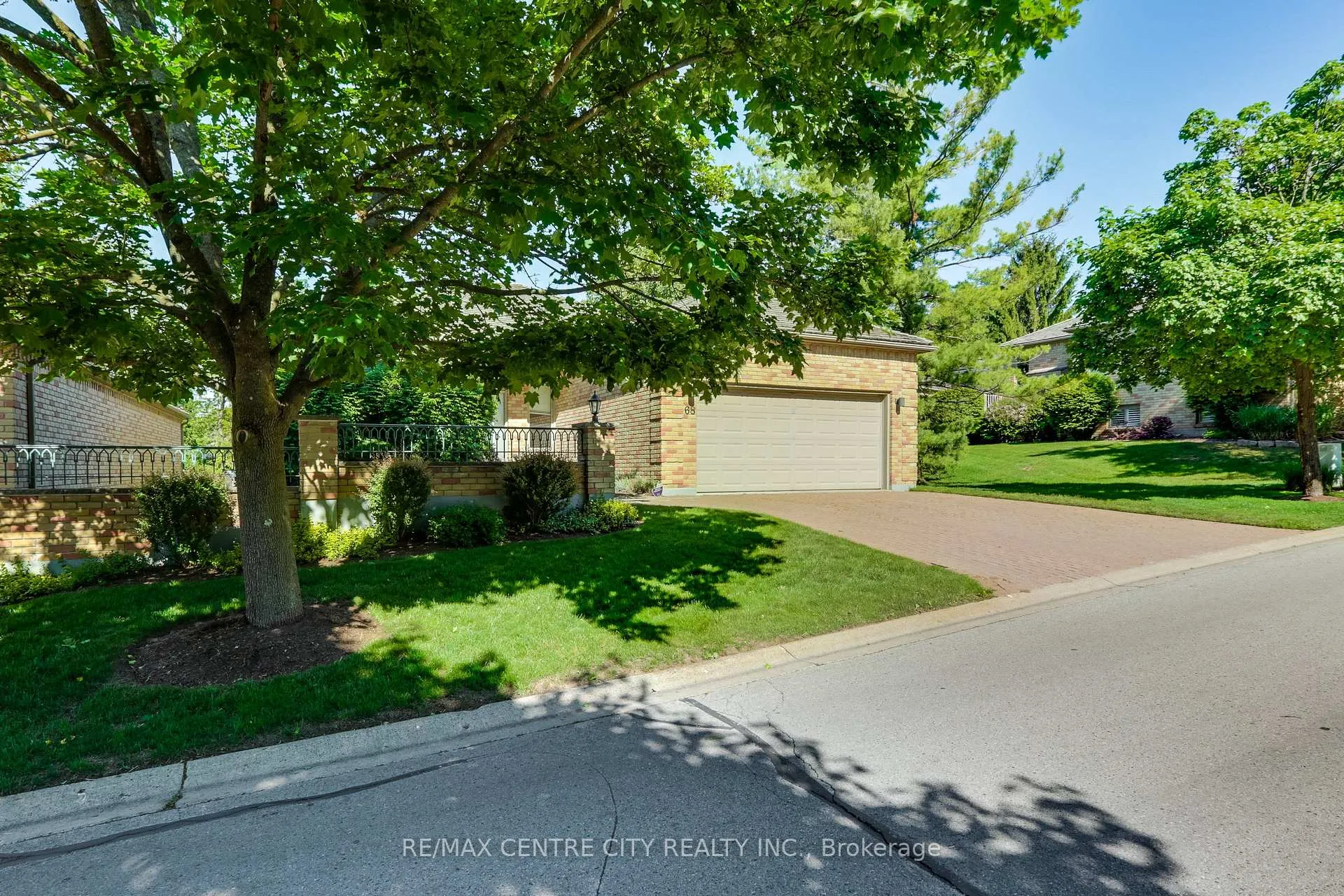 Photo 3 of Unit 68, 1040 Riverside Drive, London, North Q — HOMEH
