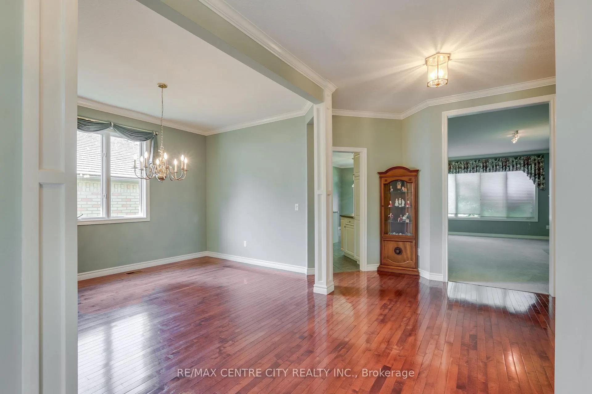 Photo 6 of Unit 68, 1040 Riverside Drive, London, North Q — HOMEH