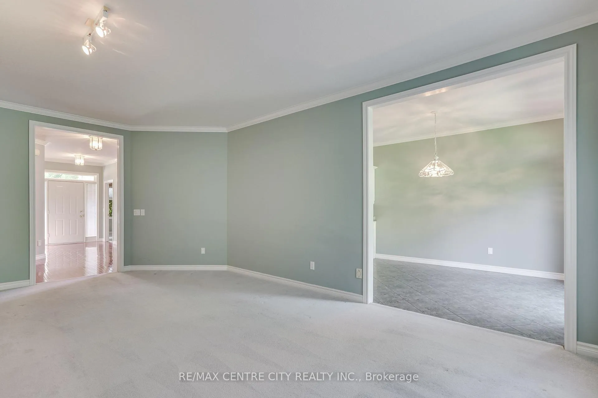Photo 14 of Unit 68, 1040 Riverside Drive, London, North Q — HOMEH