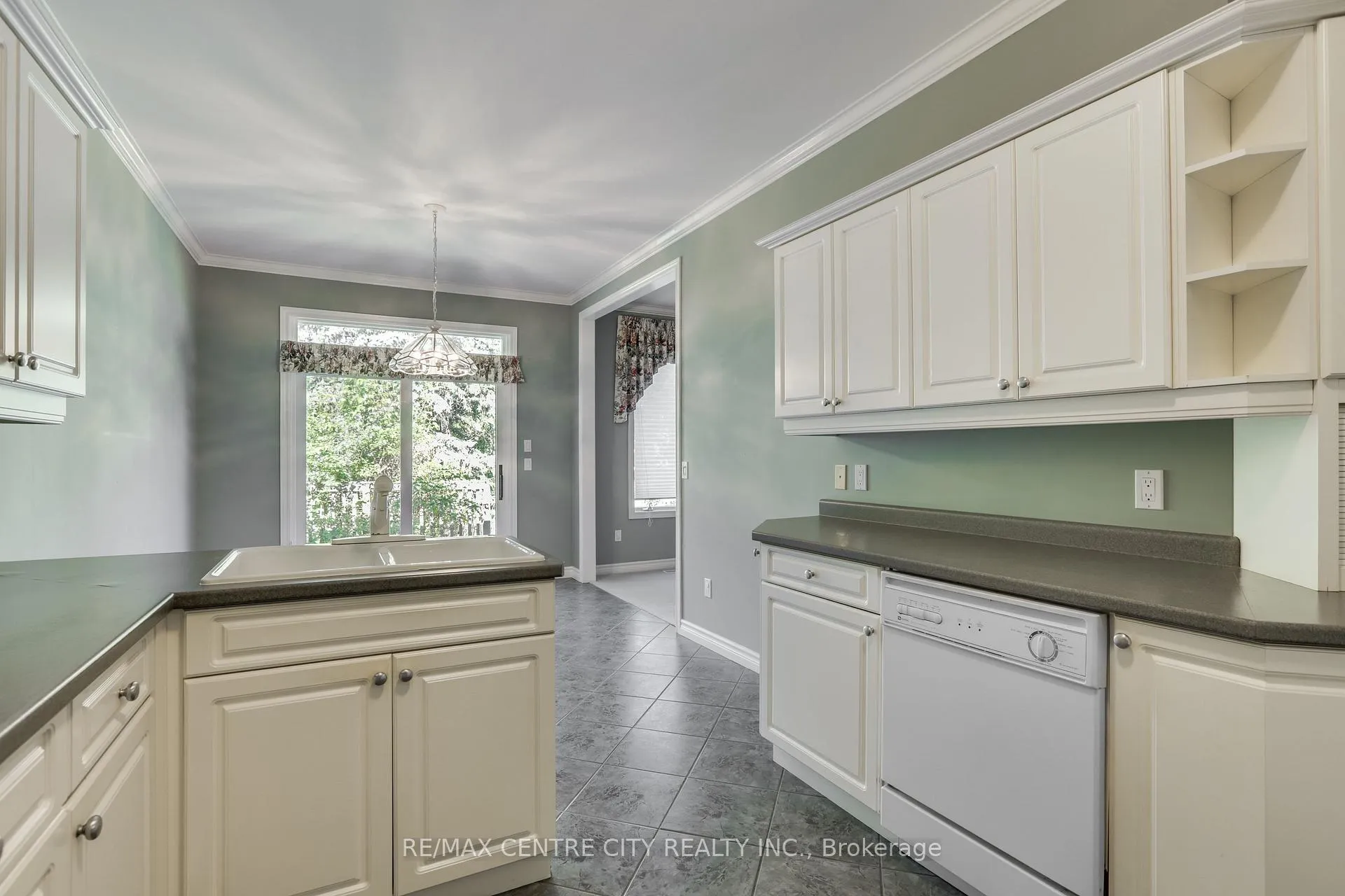 Photo 22 of Unit 68, 1040 Riverside Drive, London, North Q — HOMEH