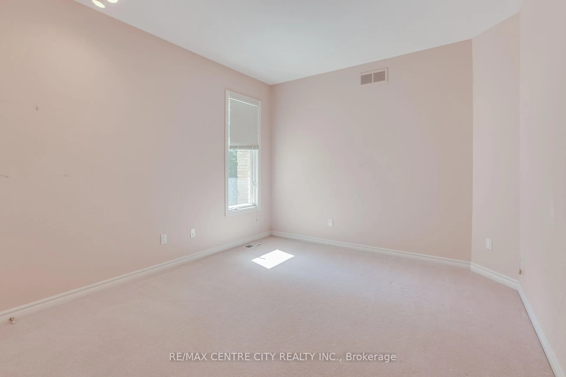Photo 29 of Unit 68, 1040 Riverside Drive, London, North Q — HOMEH
