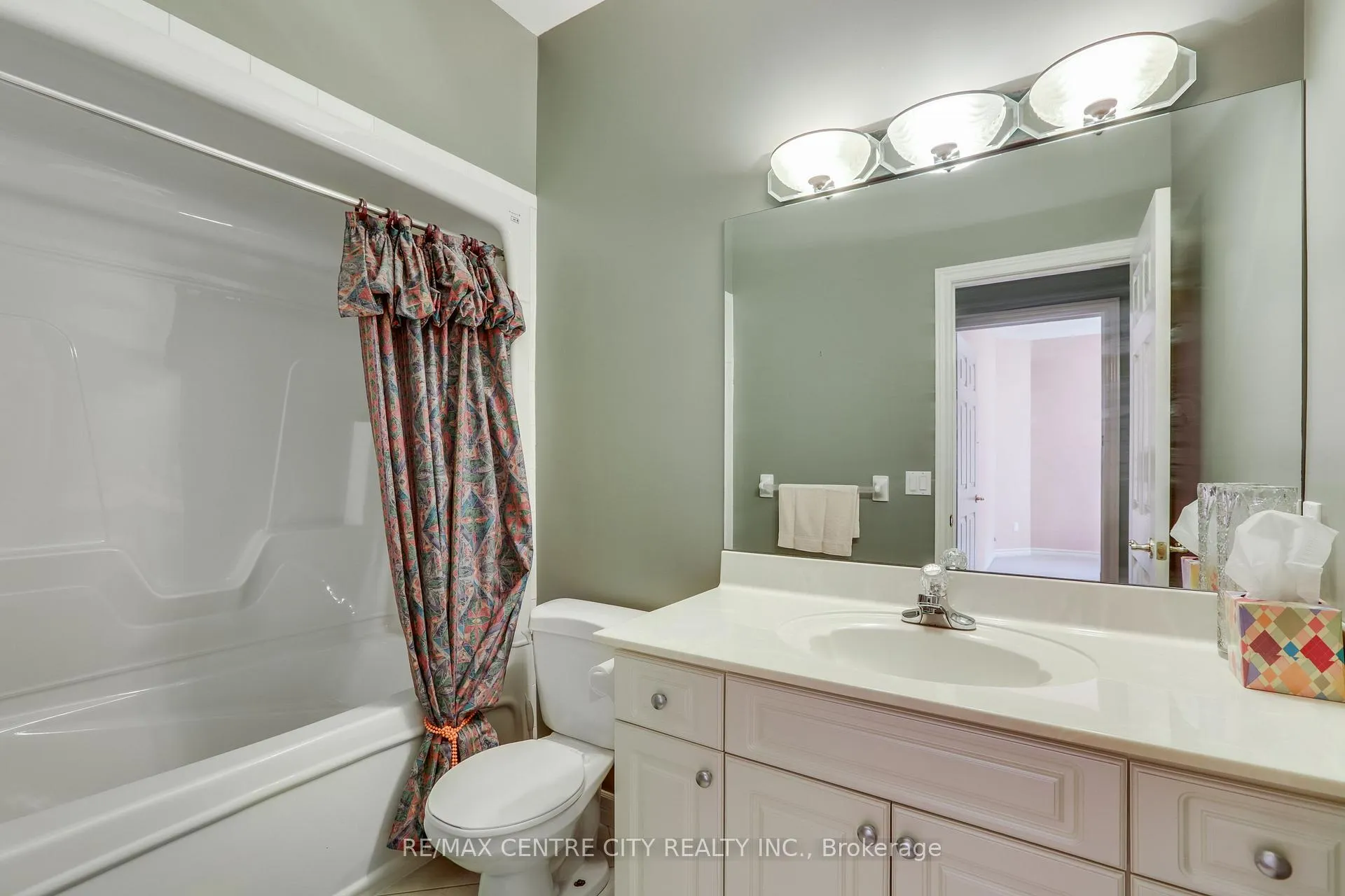 Photo 32 of Unit 68, 1040 Riverside Drive, London, North Q — HOMEH