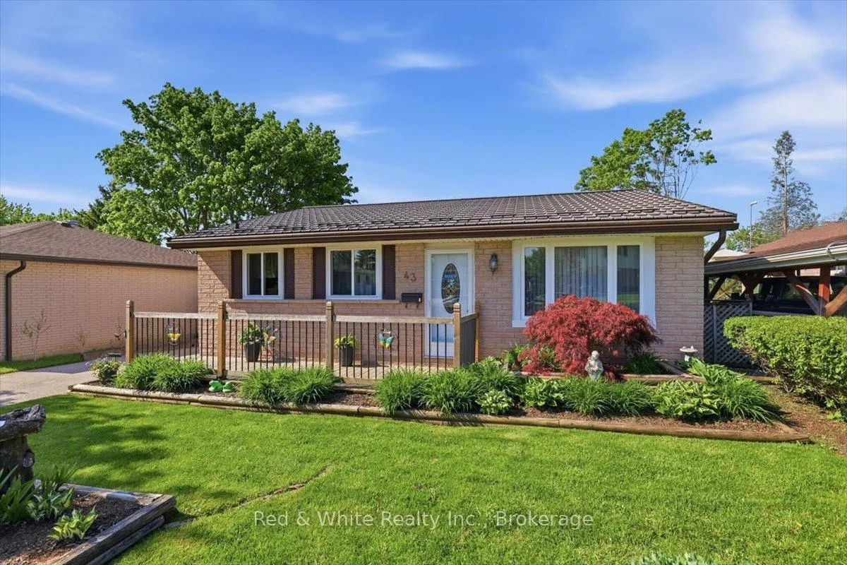 Photo 3 of 43 Mcilwraith Crescent, Guelph, Grange Road — HOMEH
