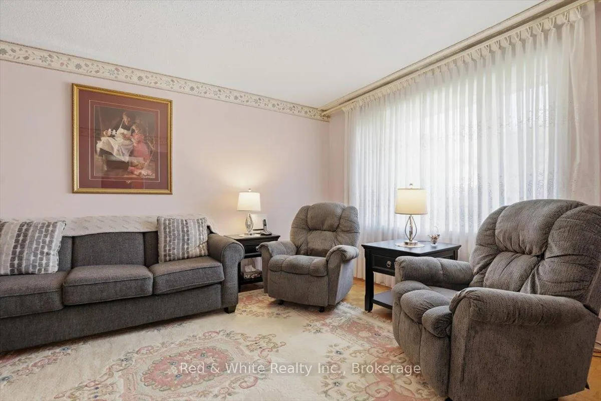 Photo 11 of 43 Mcilwraith Crescent, Guelph, Grange Road — HOMEH