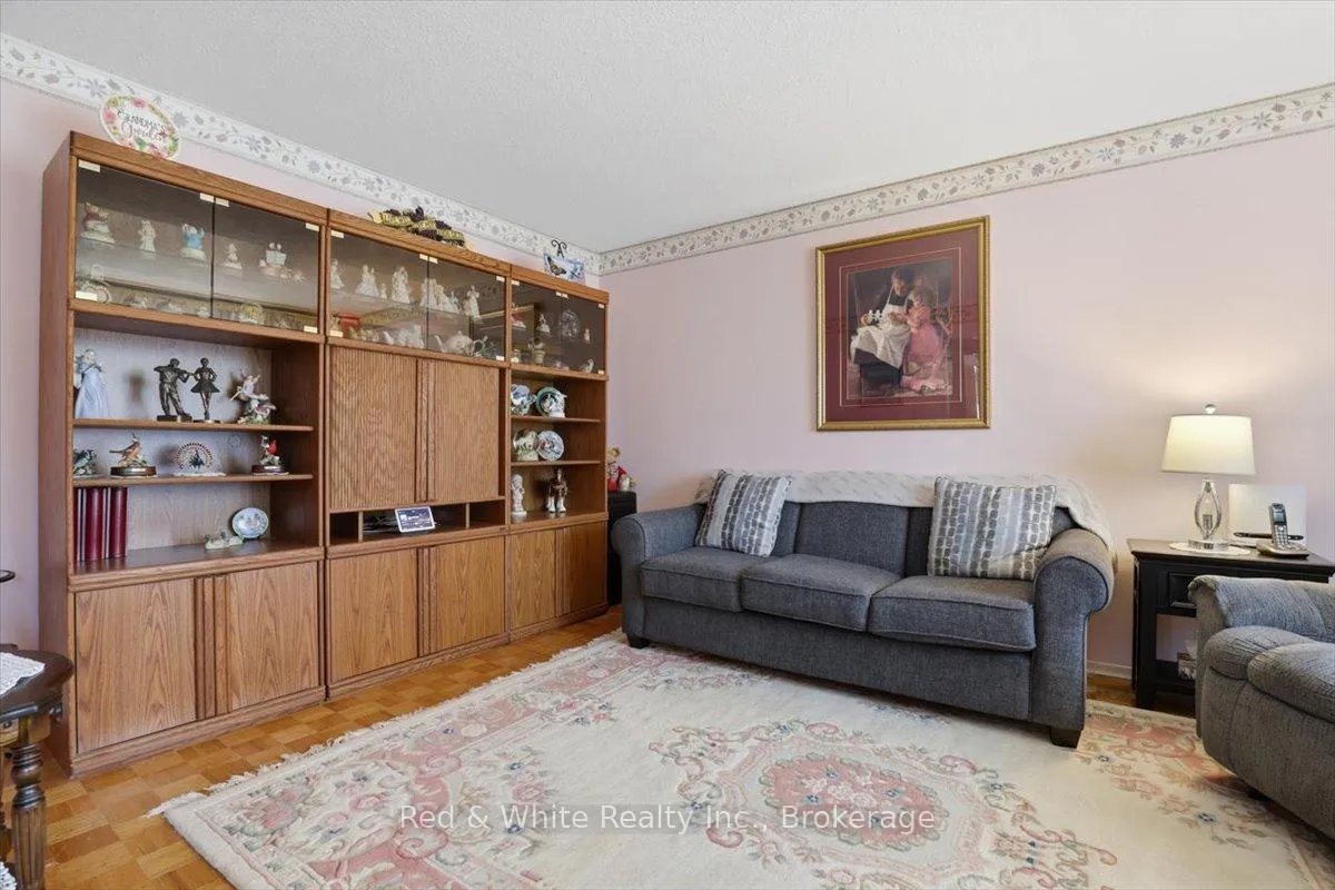 Photo 12 of 43 Mcilwraith Crescent, Guelph, Grange Road — HOMEH