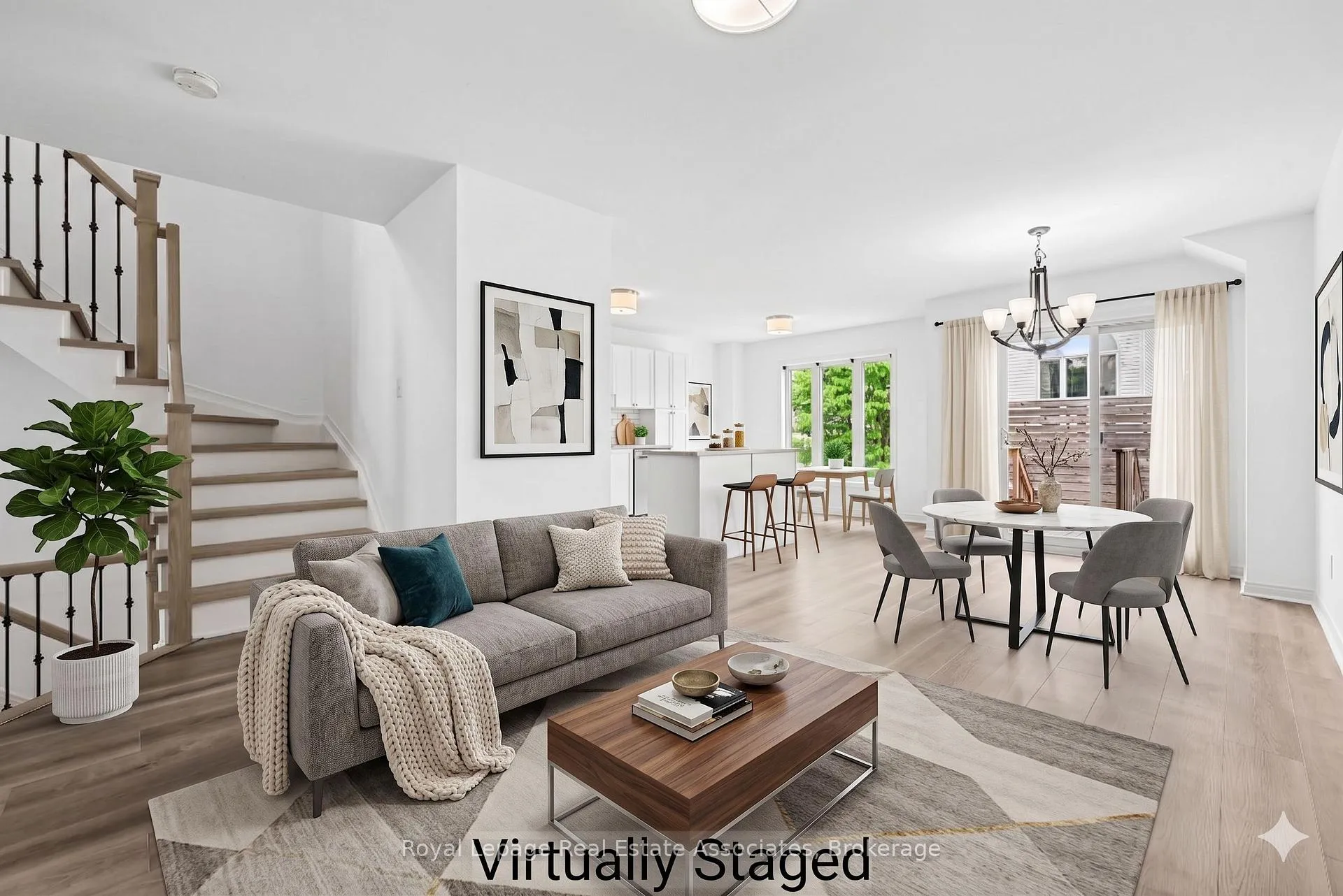 Photo 5 of 158 Lokoya Street, Ottawa, Kanata - Emerald Meadows/Trailwest — HOMEH