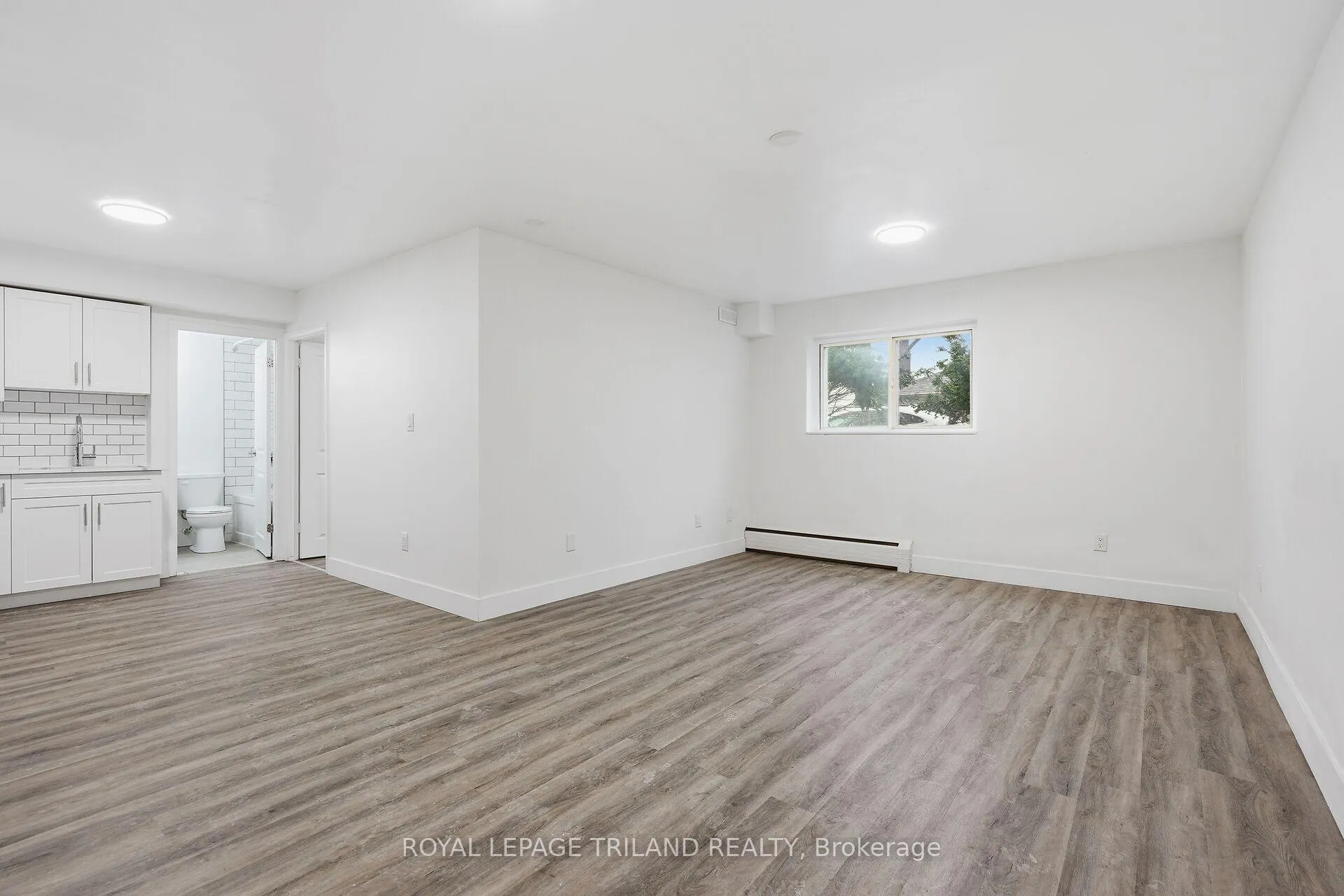 Front of Unit 106, 227 Cathcart Street