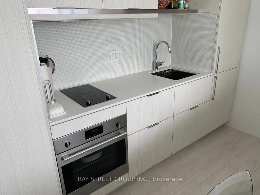 Photo 4 of Unit 3313, 197 Yonge Street, Toronto, Church-Yonge Corridor — HOMEH