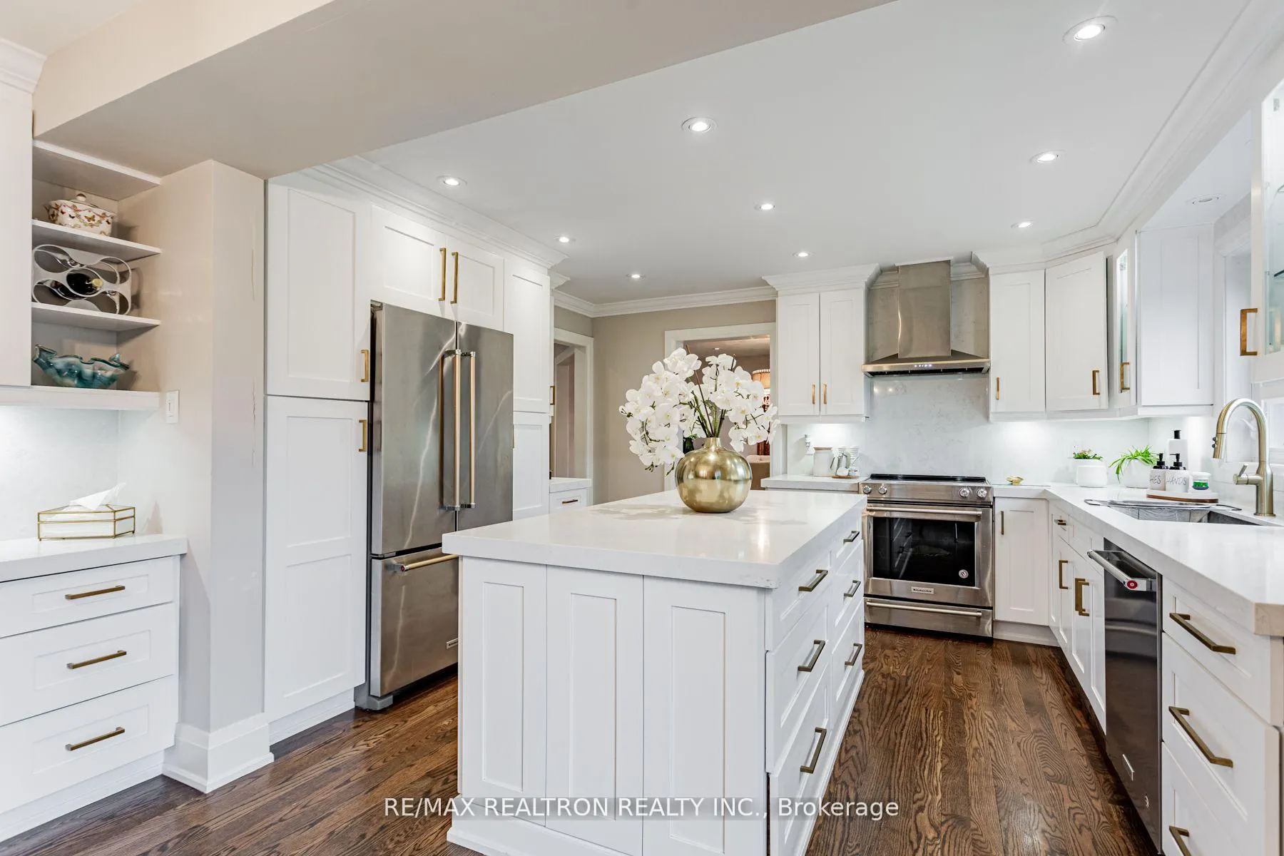 Photo 9 of 442 Mill Street, Richmond Hill, Mill Pond — HOMEH