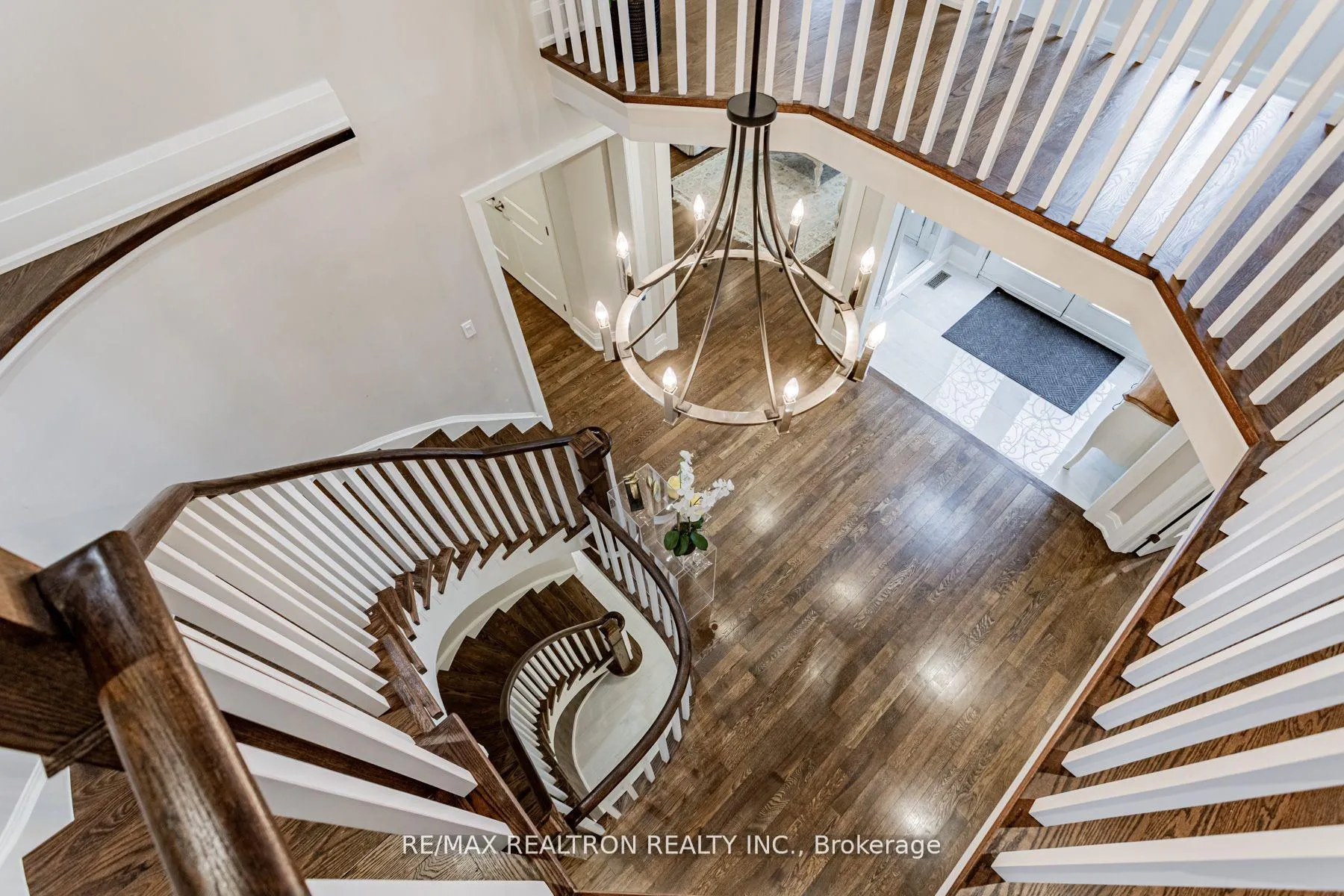 Photo 11 of 442 Mill Street, Richmond Hill, Mill Pond — HOMEH