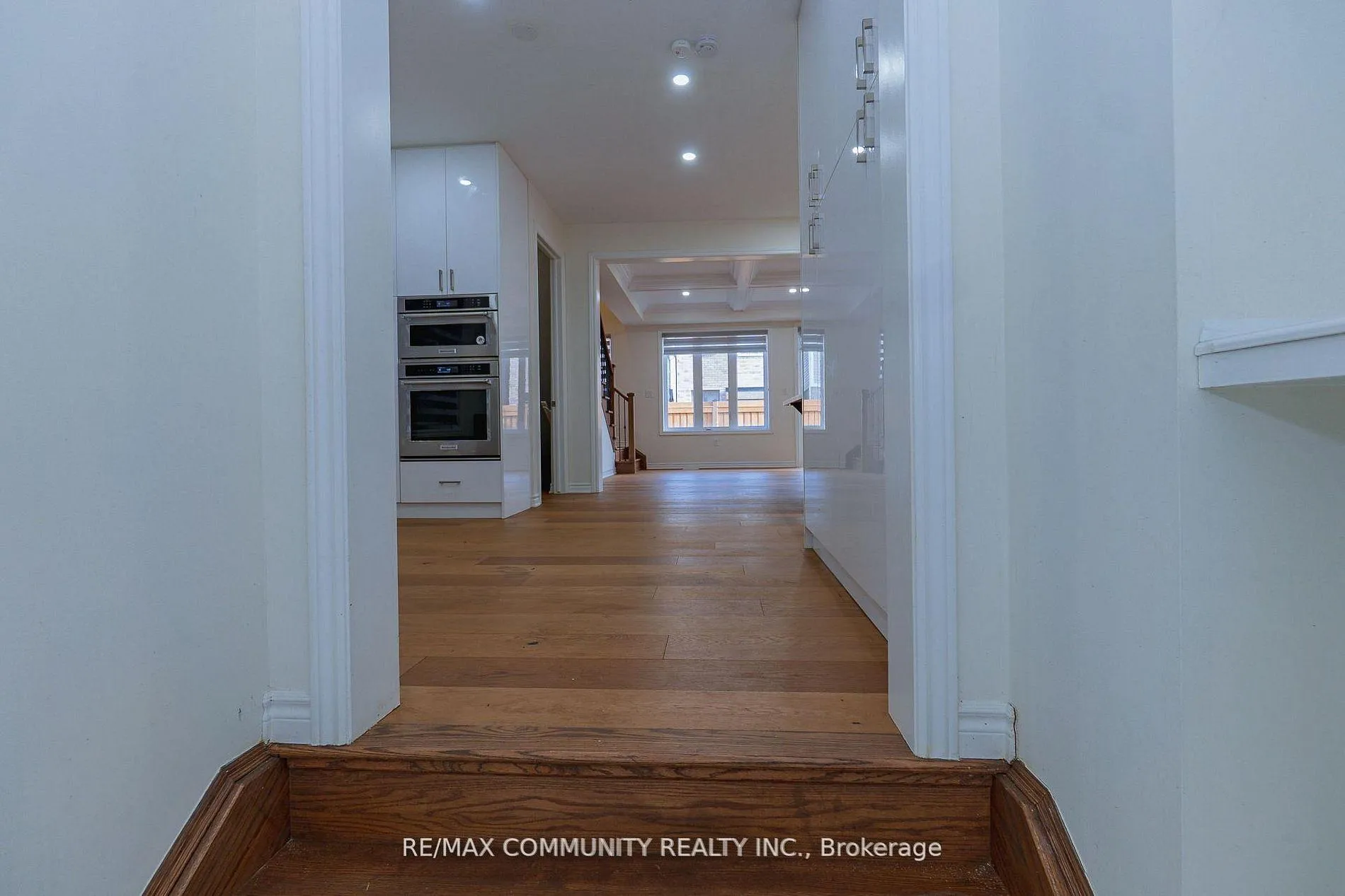 Photo 5 of 51 Cisco Drive, Whitby, Lynde Creek — HOMEH