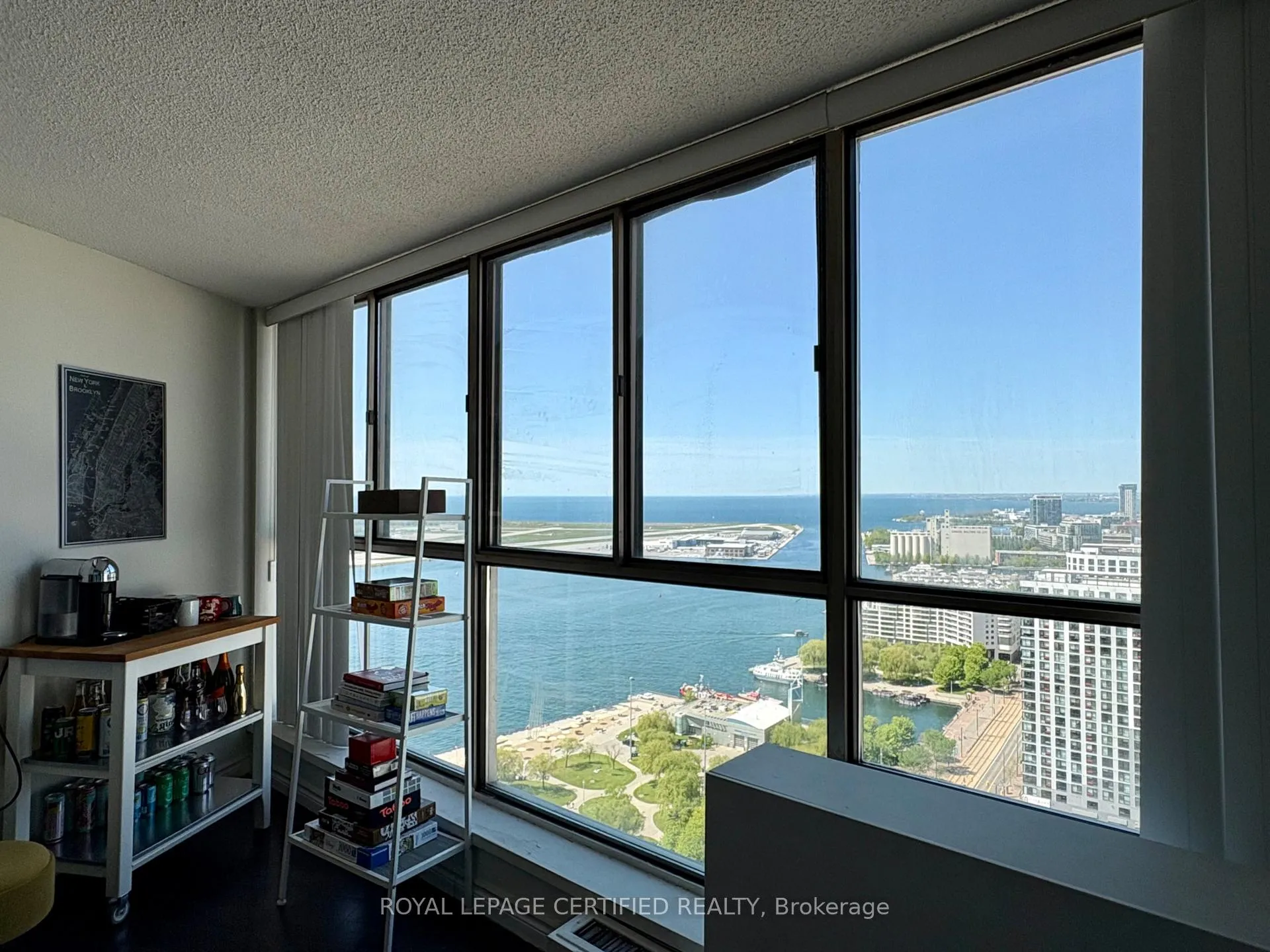 Photo 6 of Unit 3005, 270 Queens Quay W, Toronto, Waterfront Communities — HOMEH