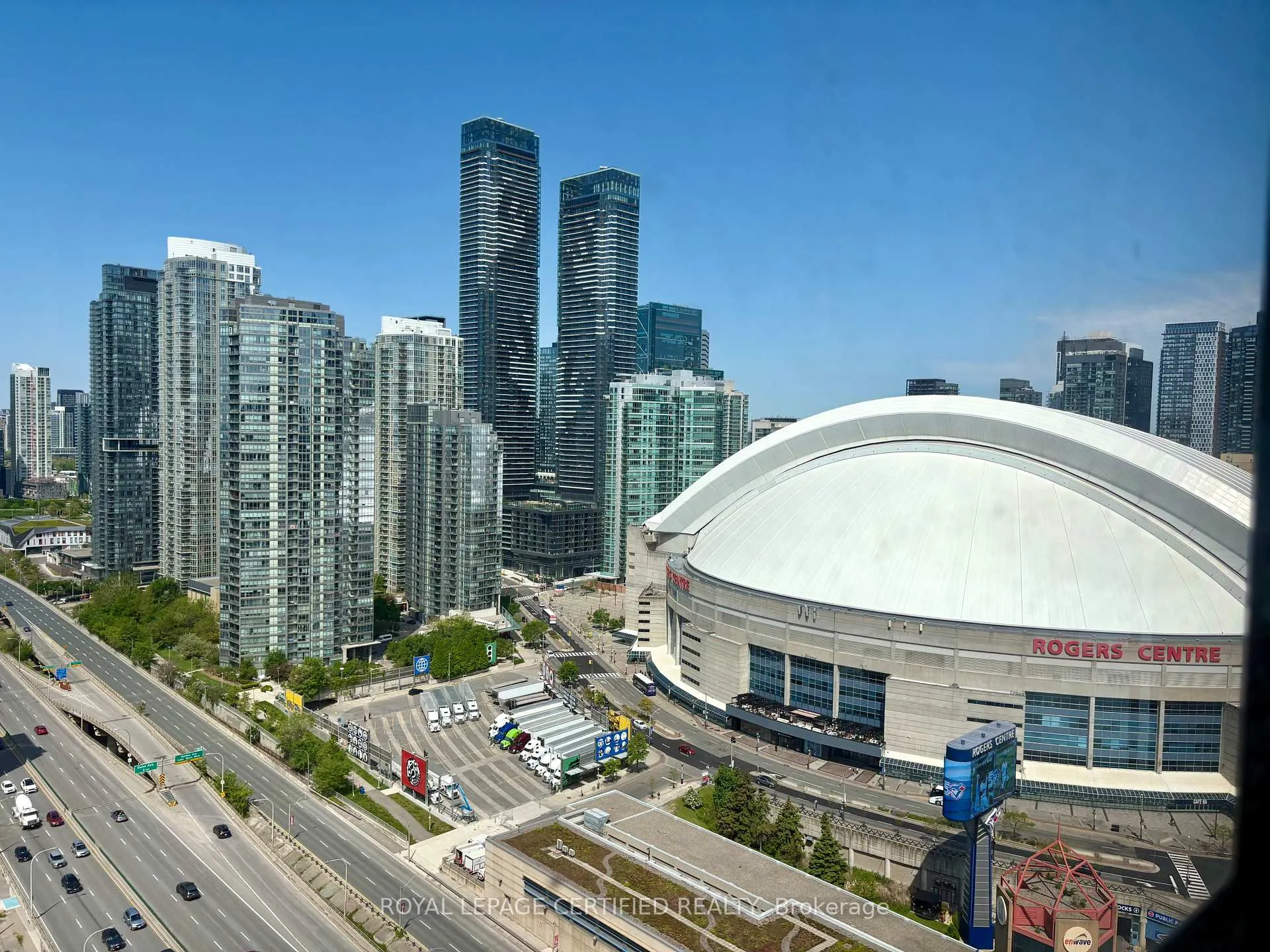 Photo 8 of Unit 3005, 270 Queens Quay W, Toronto, Waterfront Communities — HOMEH