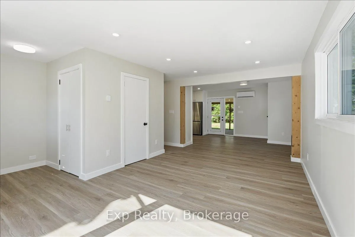 Photo 5 of 110 Hastings Drive, Belleville, Belleville Ward — HOMEH