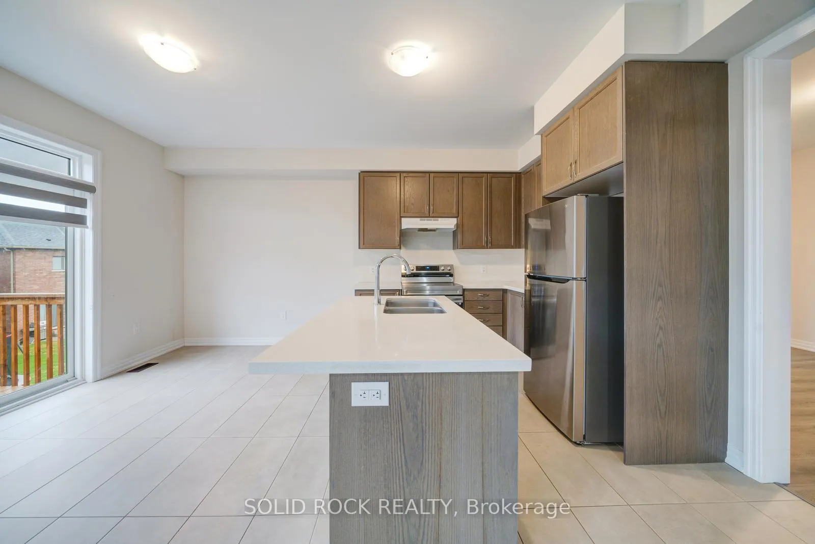 Photo 14 of 75 Ed Ewert Avenue, Clarington, Newcastle — HOMEH