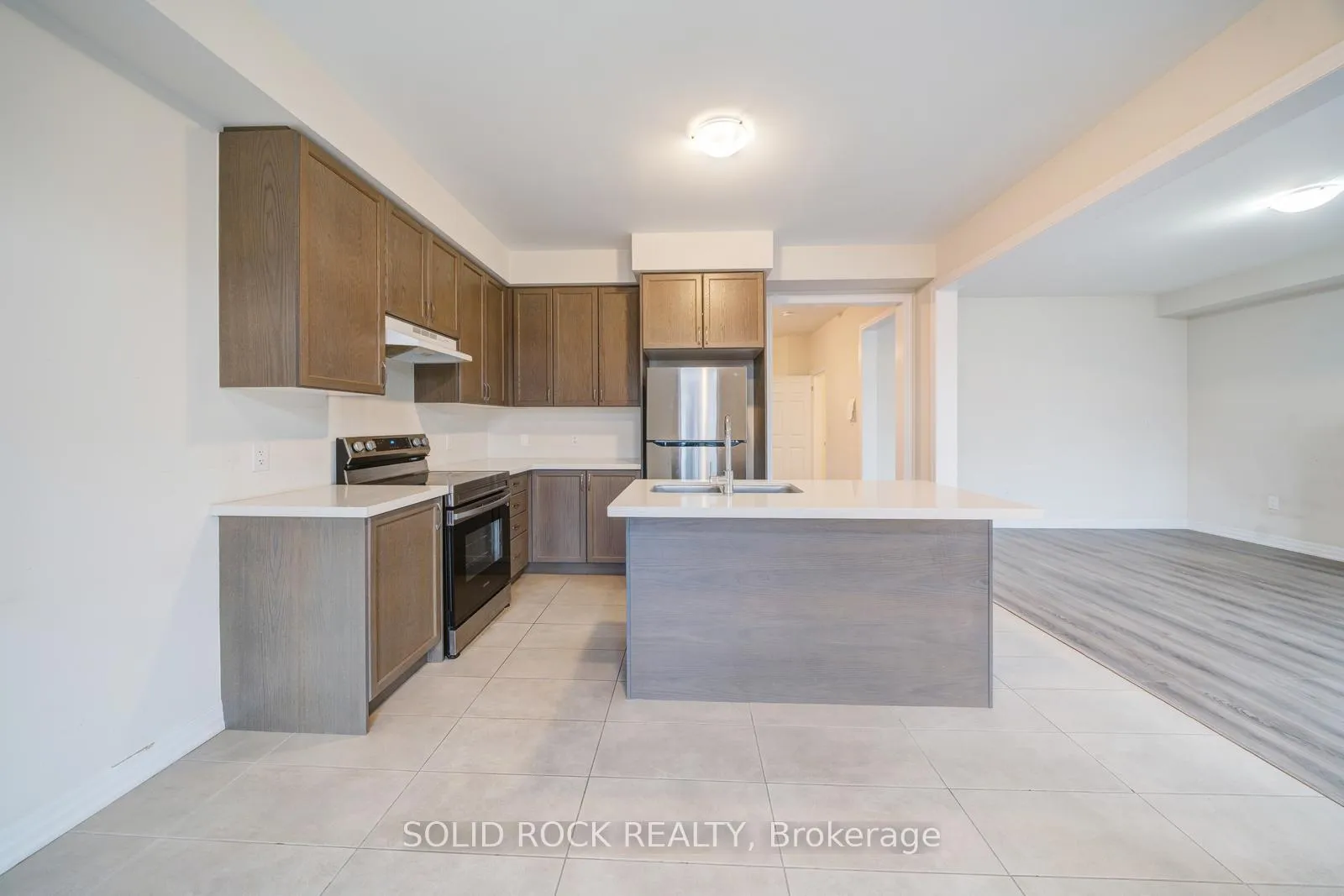 Photo 17 of 75 Ed Ewert Avenue, Clarington, Newcastle — HOMEH