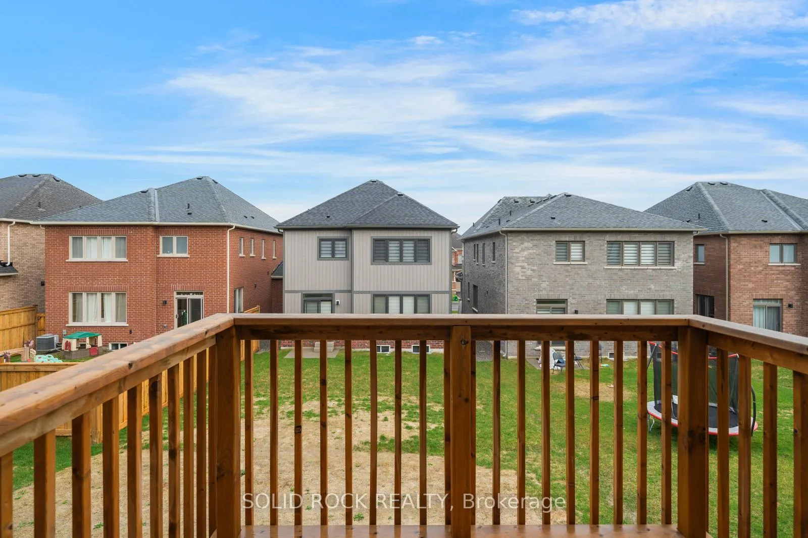 Photo 38 of 75 Ed Ewert Avenue, Clarington, Newcastle — HOMEH
