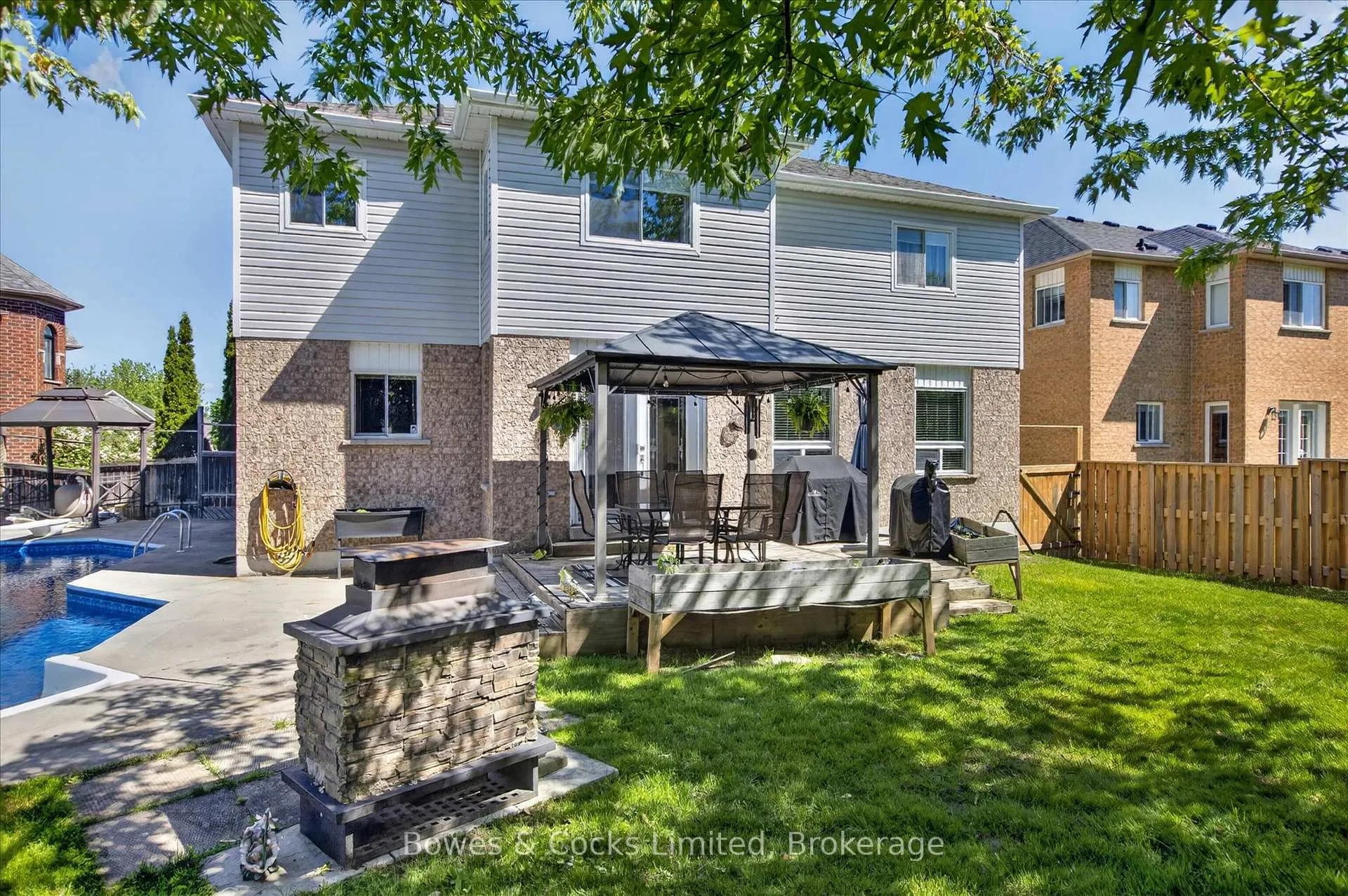 Photo 50 of 27 Carson Court, Peterborough, Monaghan Ward 2 — HOMEH